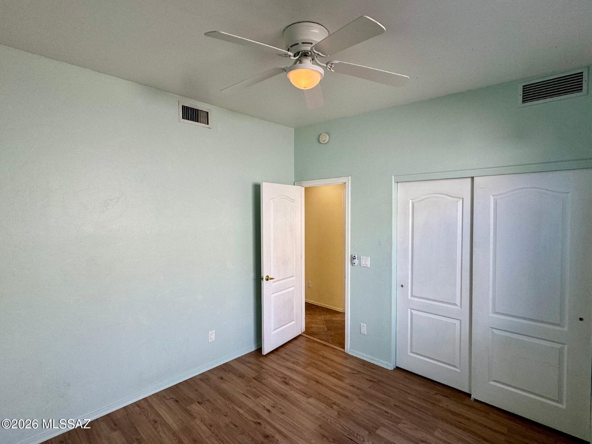 Rancho Esperero (1-343) - Residential Lease