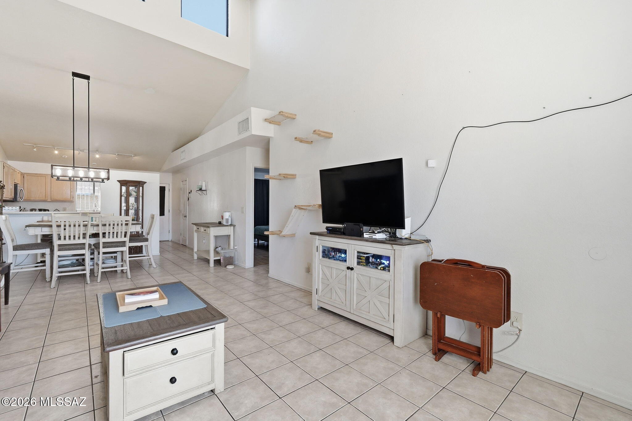 2721 N Pacific Drive