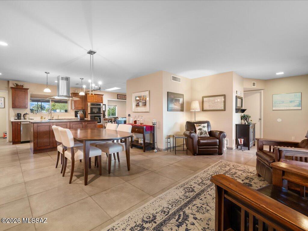 8901 E Bellevue Street