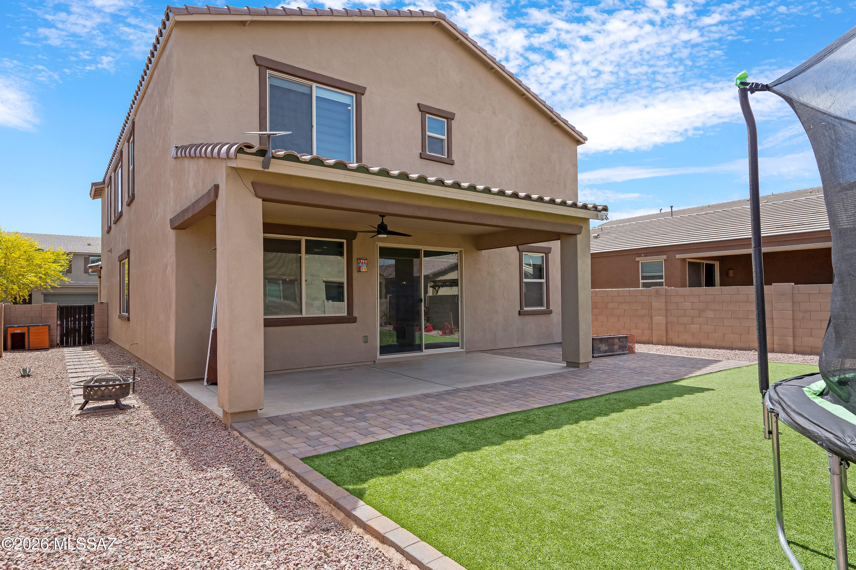 Entrada Del Rio - Residential