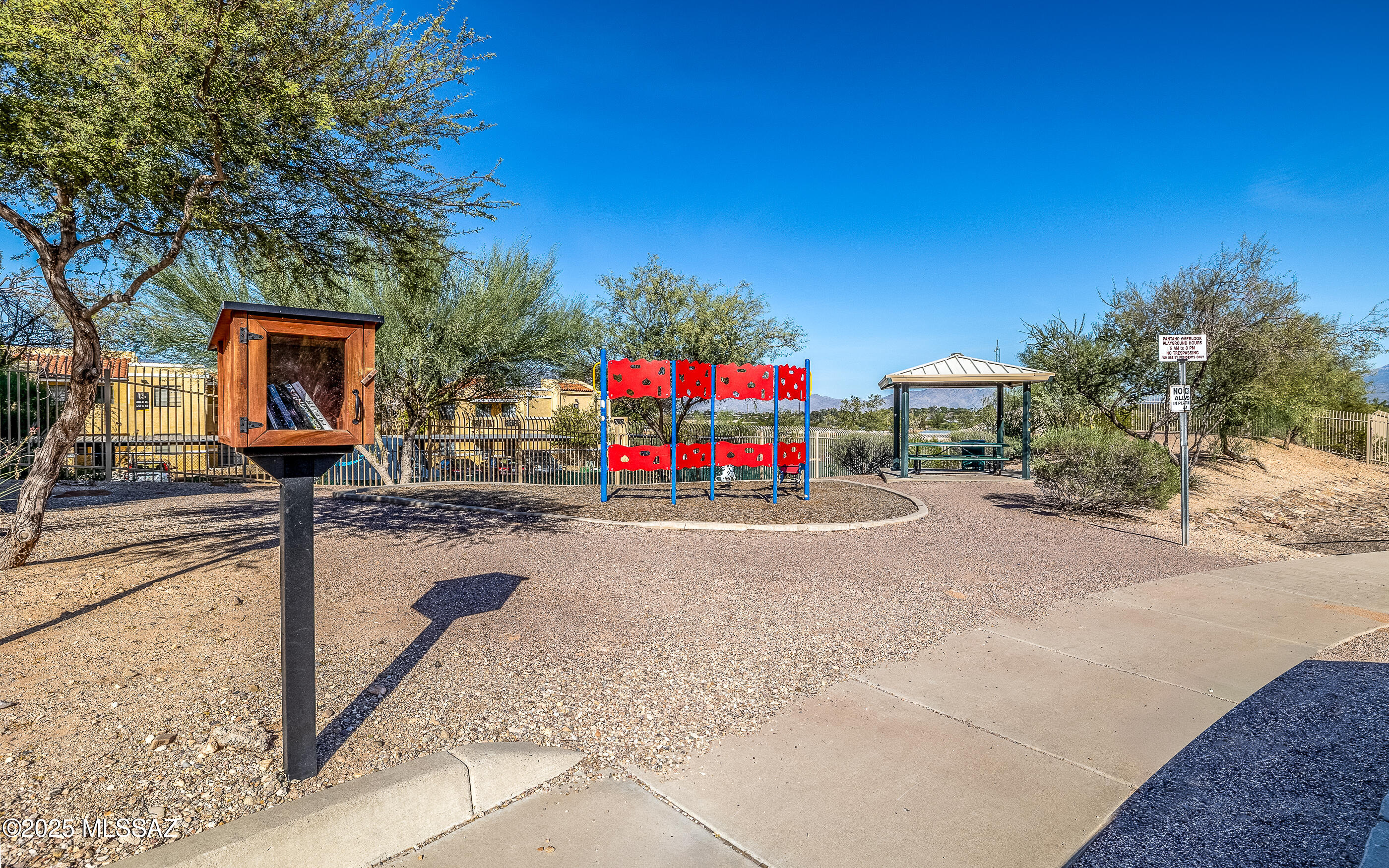 Pantano Overlook - Residential