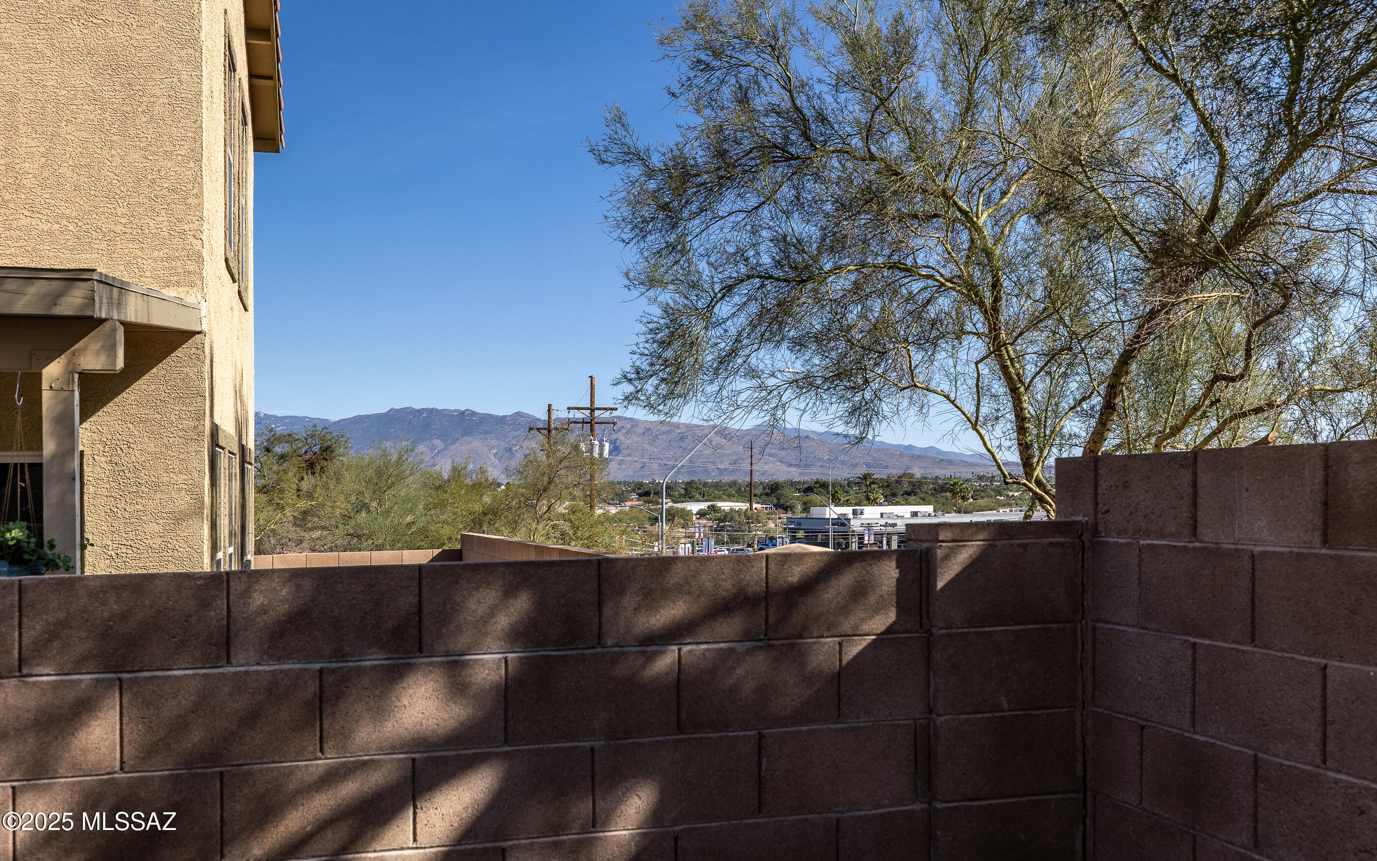 Pantano Overlook - Residential