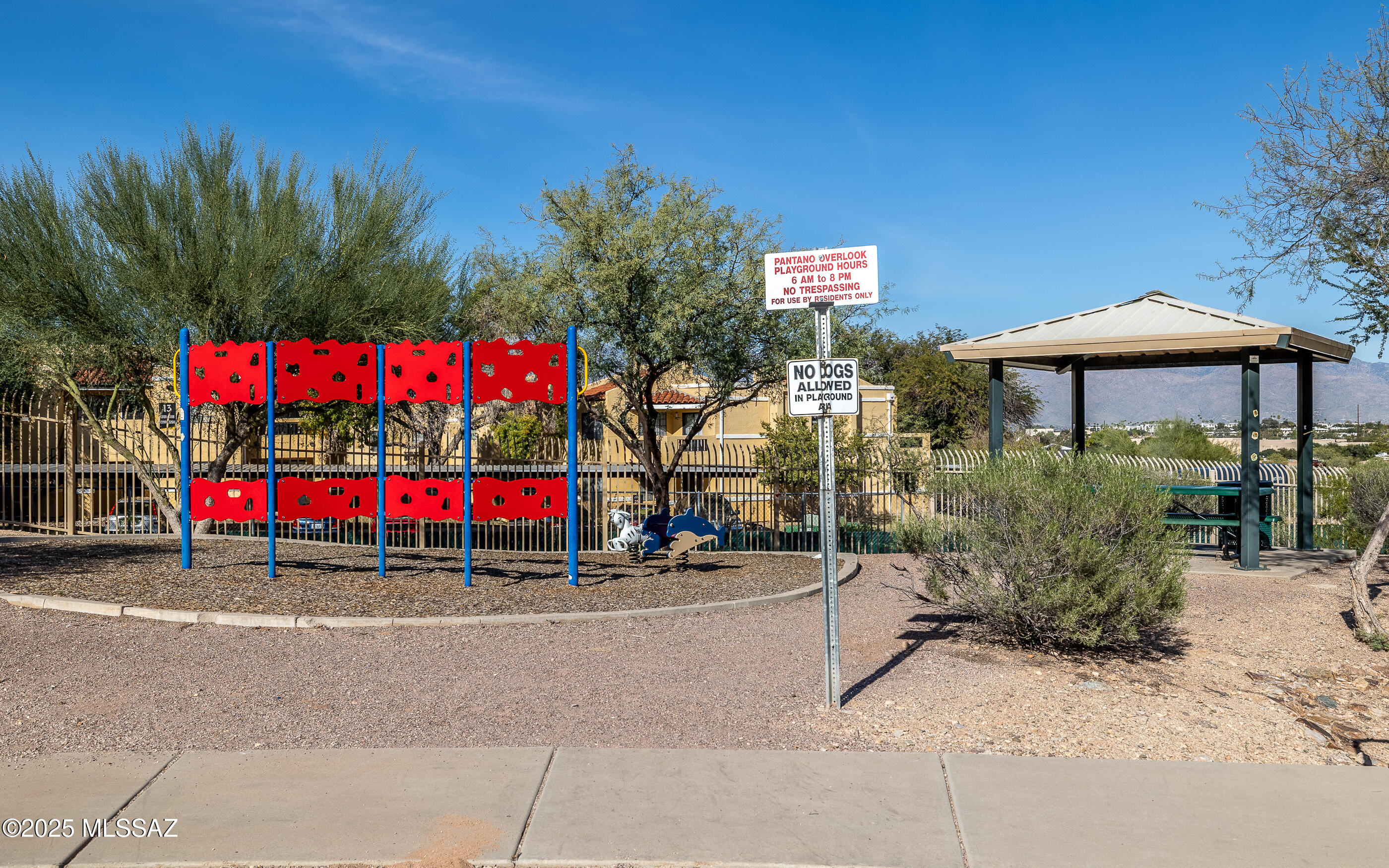 Pantano Overlook - Residential