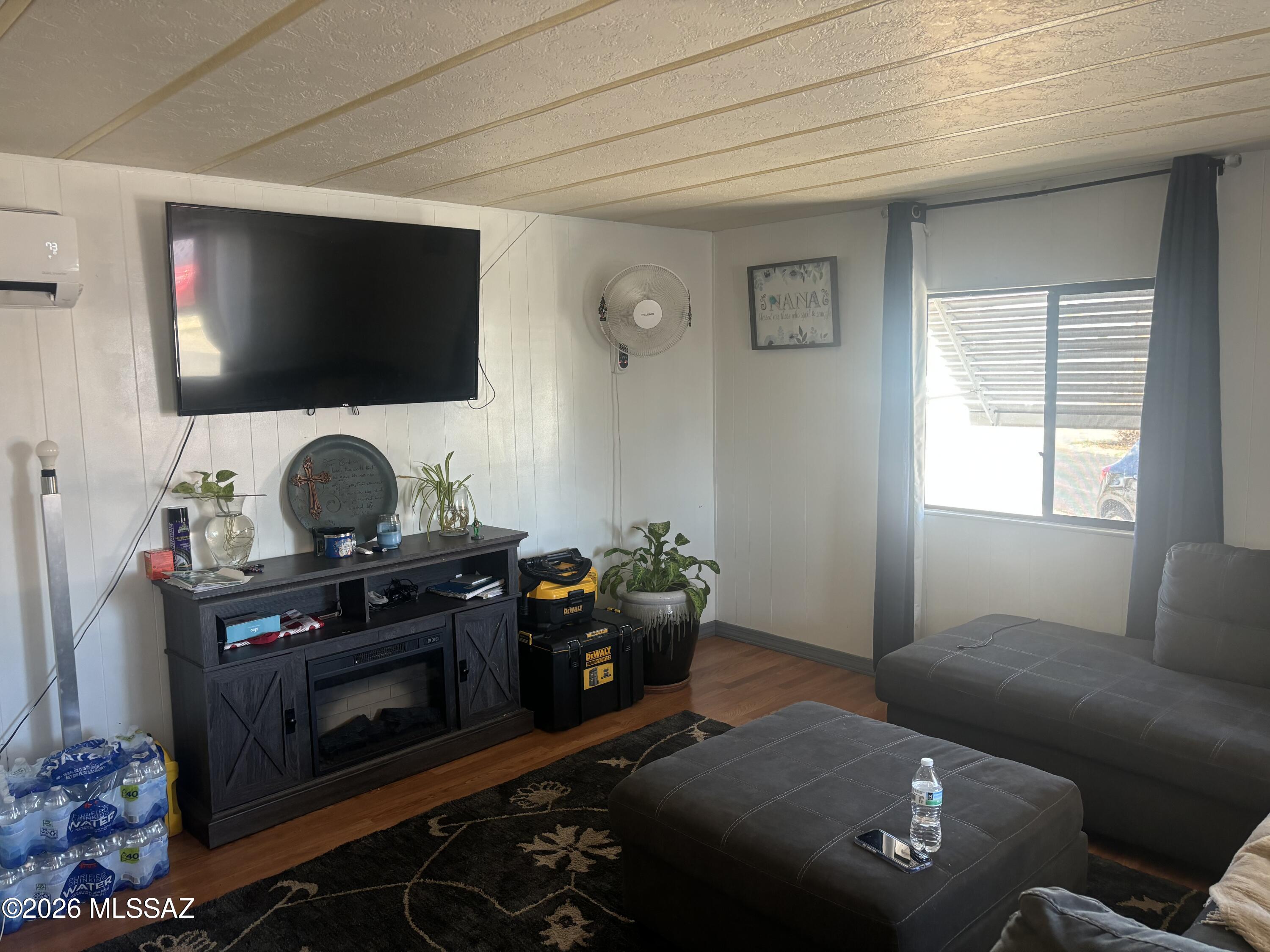 620 W Limberlost Drive 9