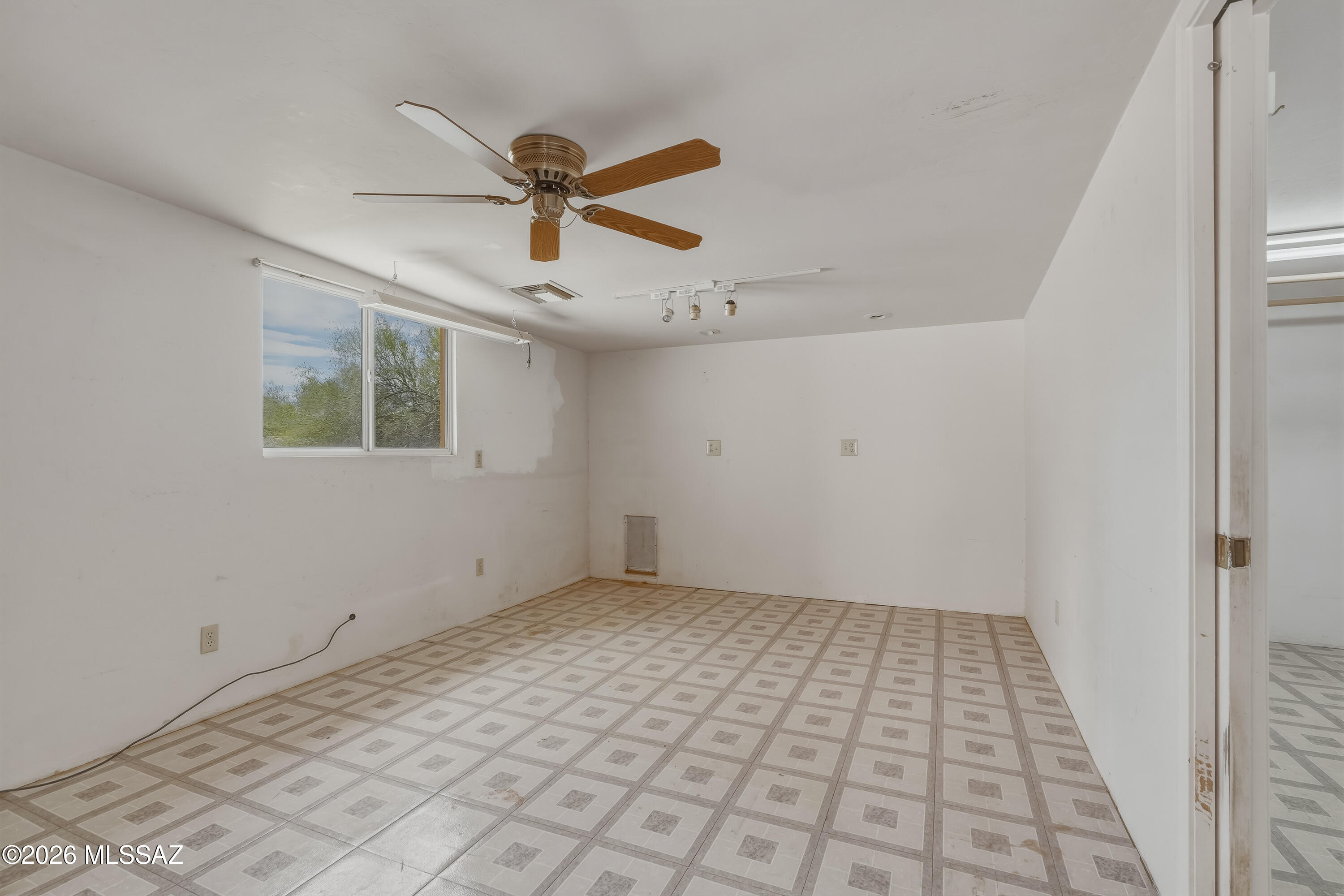 Rancho Catalina(1-106) - Residential