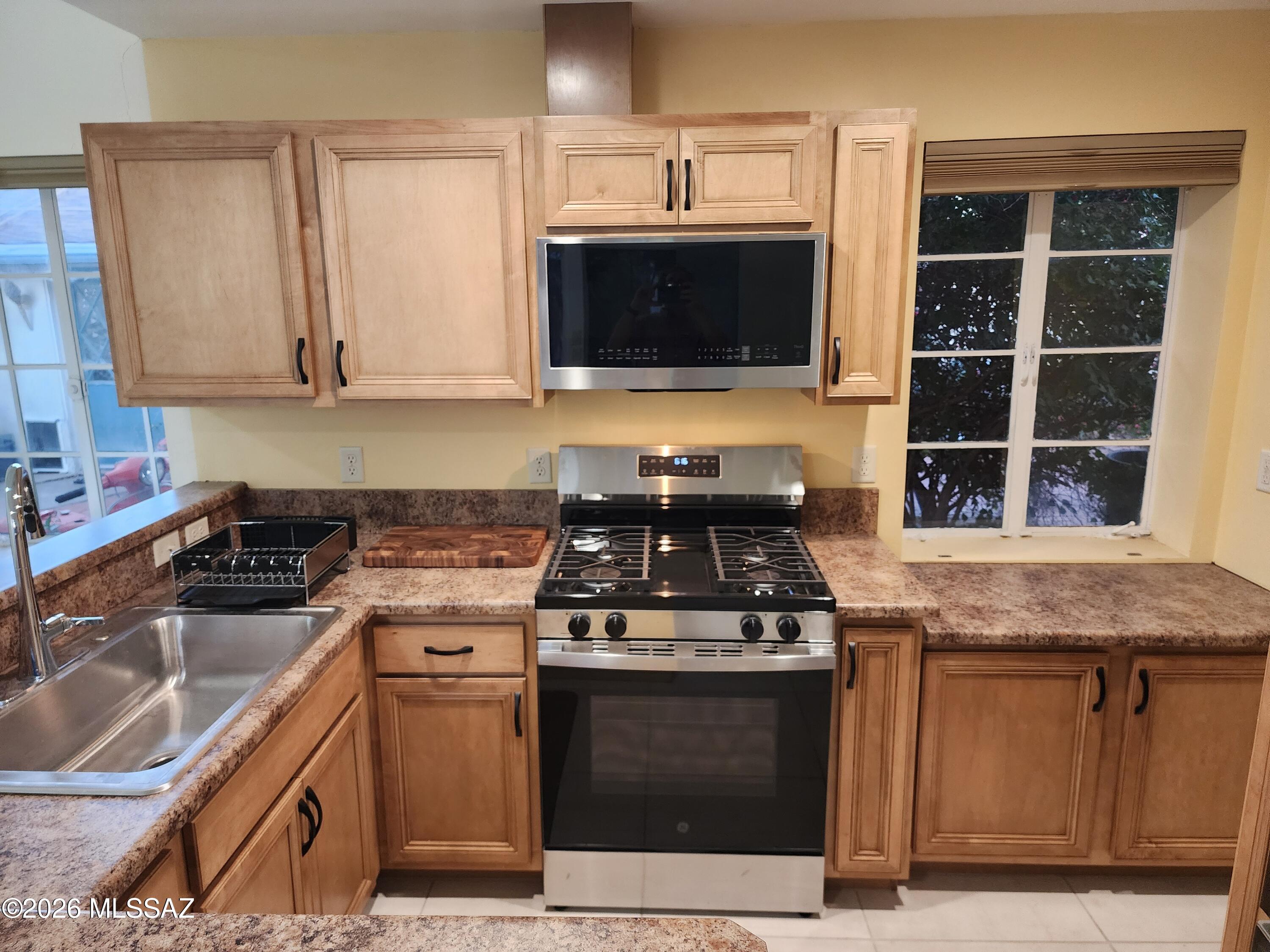 Sunnyside - Residential Lease