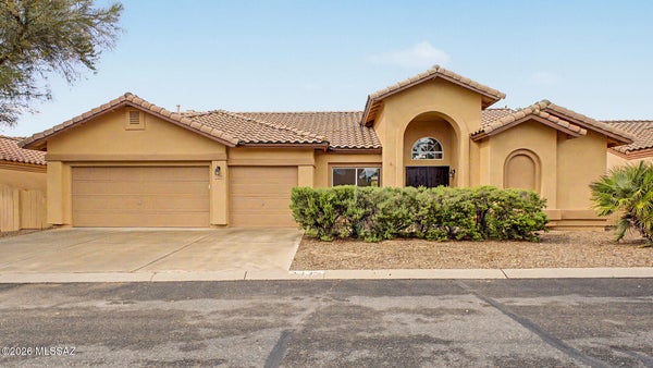 3224 W MEADOW FLOWER TRL, TUCSON, AZ 85742 - Image de9abd110f2f02b547416cd7b60a19ab/1860608918