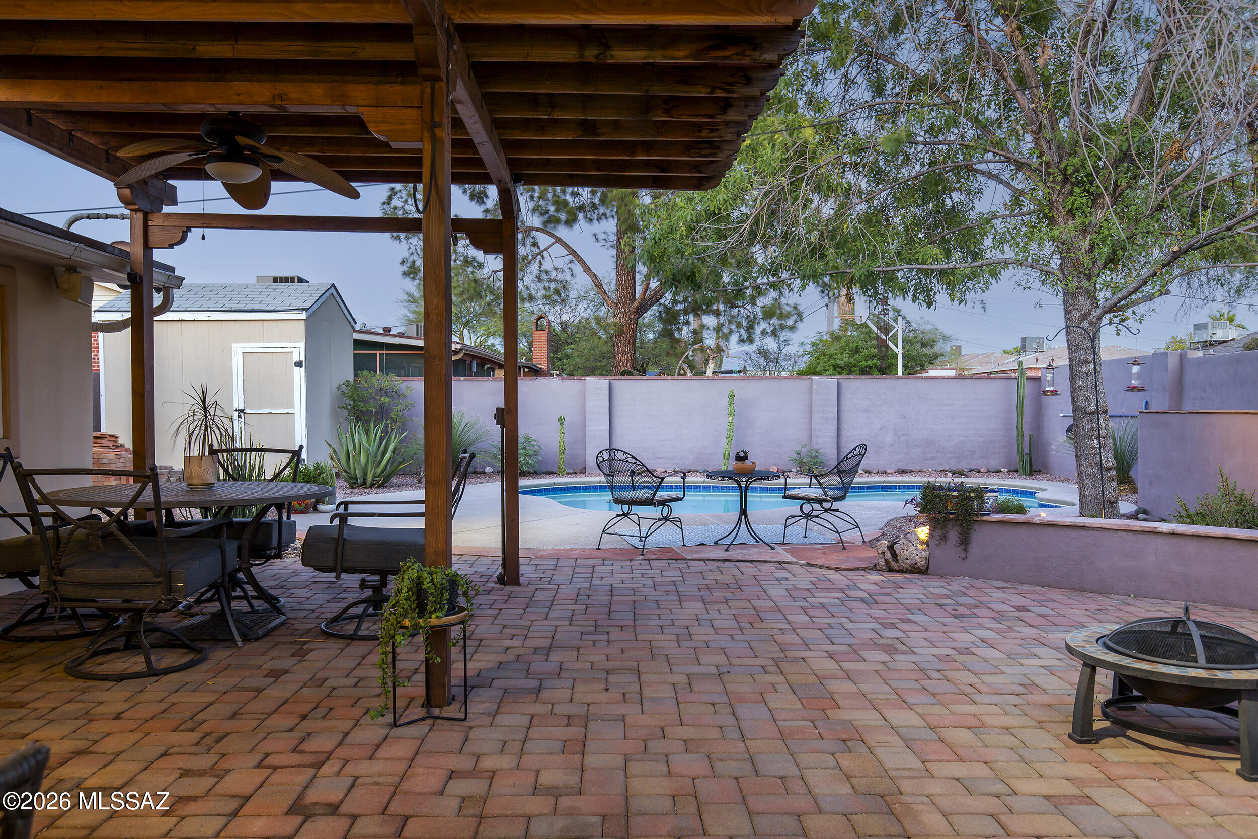 Manana Vista - Residential