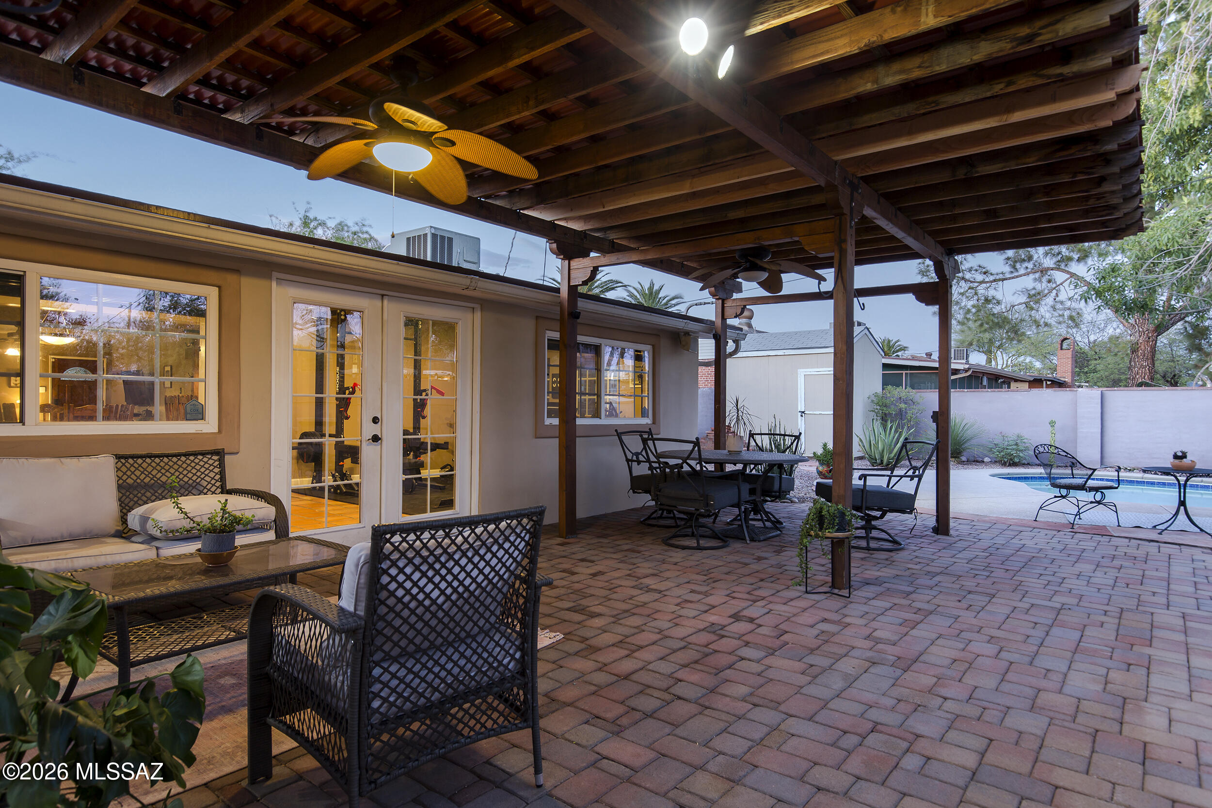 Manana Vista - Residential