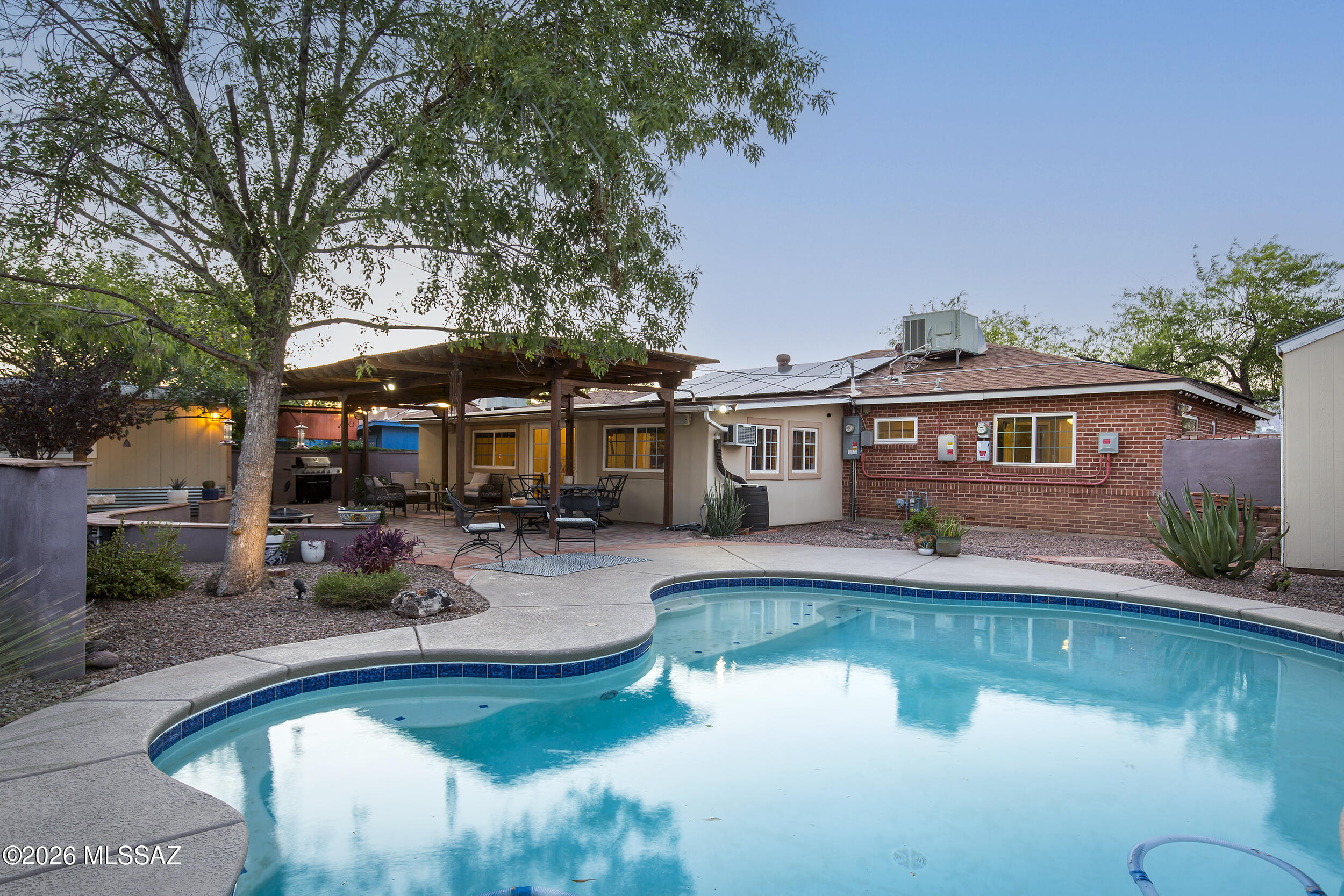 Manana Vista - Residential