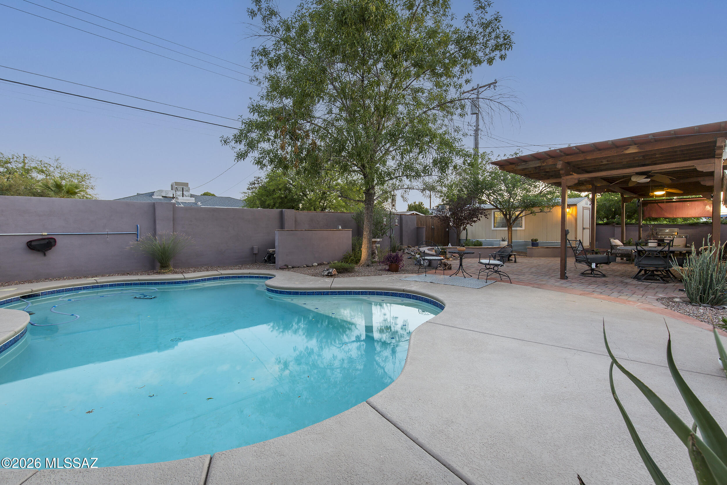 Manana Vista - Residential