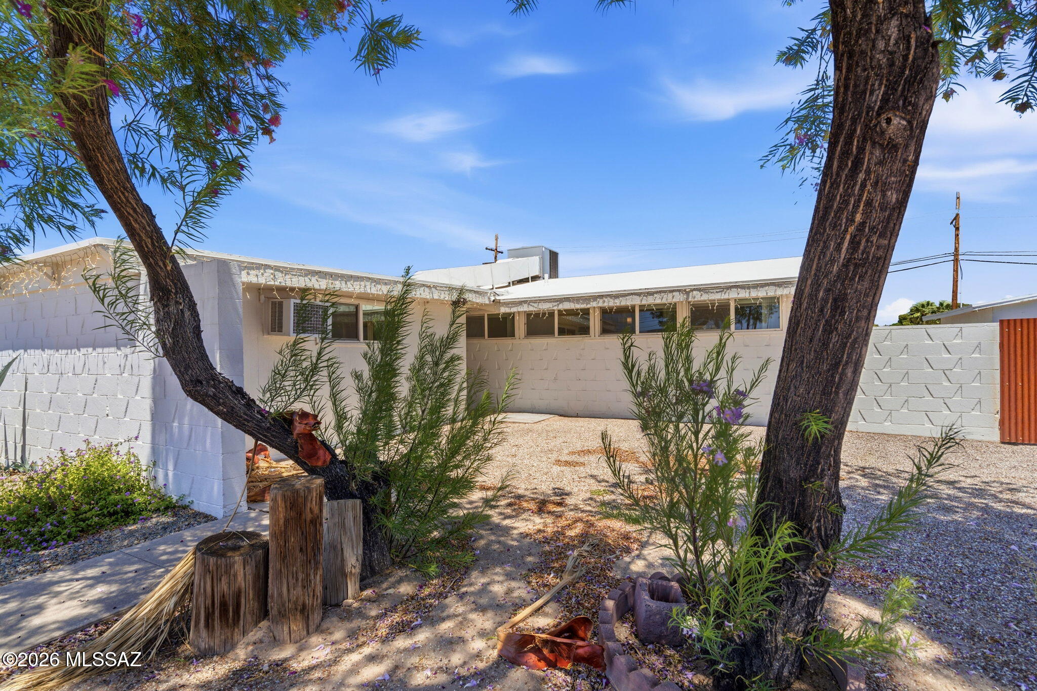 4936 N La Cañada Drive