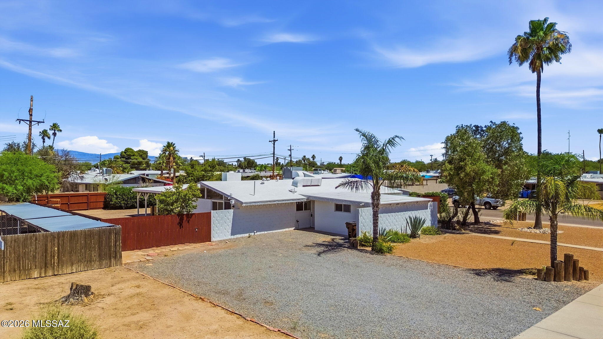 4936 N La Cañada Drive