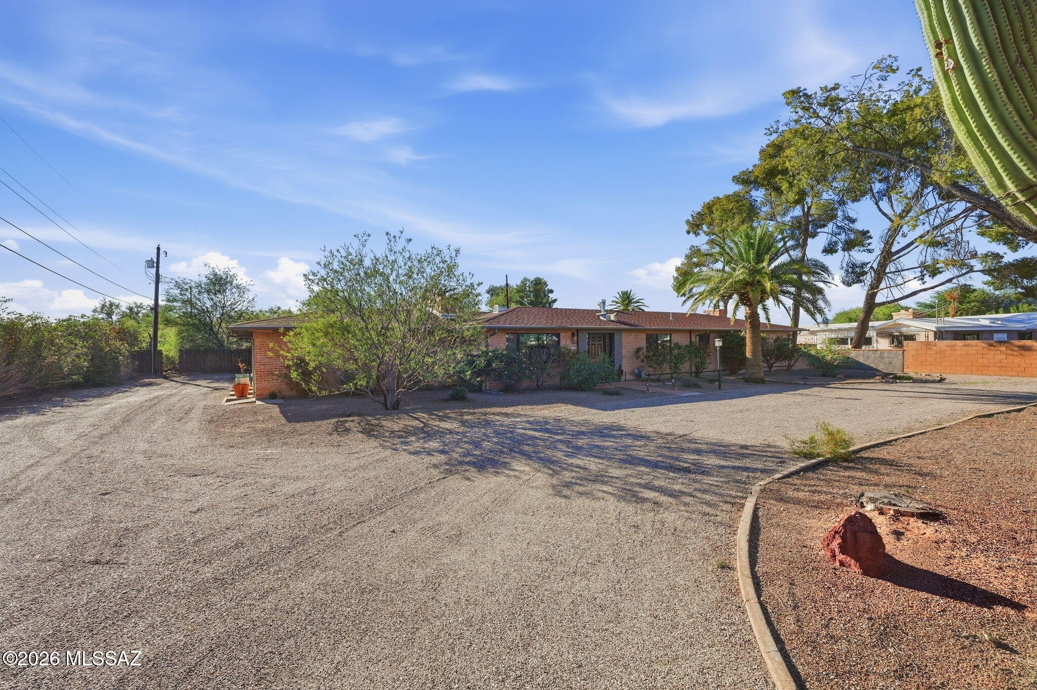 2621 N Swan Road