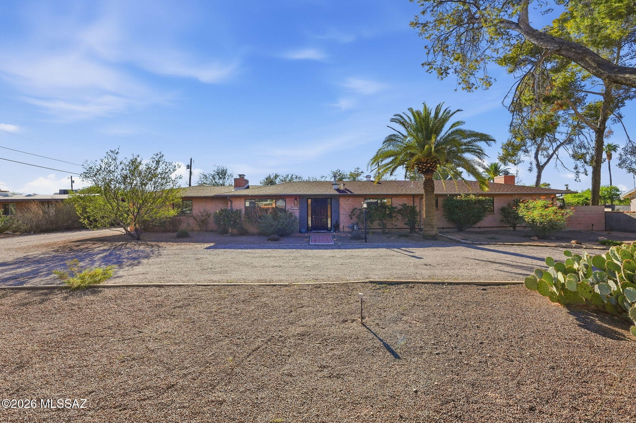 2621 N Swan Road