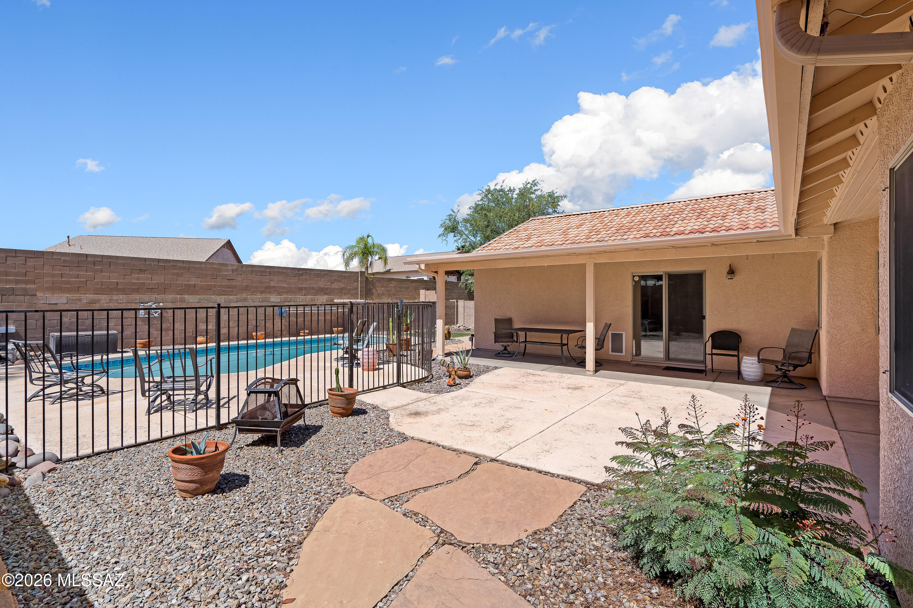 Rancho Elegante - Residential