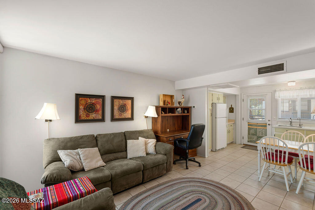 434 S Paseo Lobo C