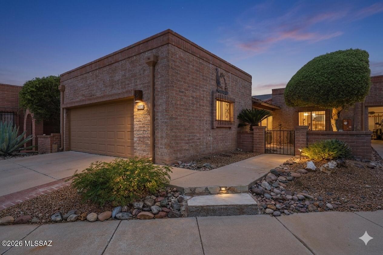 Canoa Hills Townhomes (1-130) - Residential