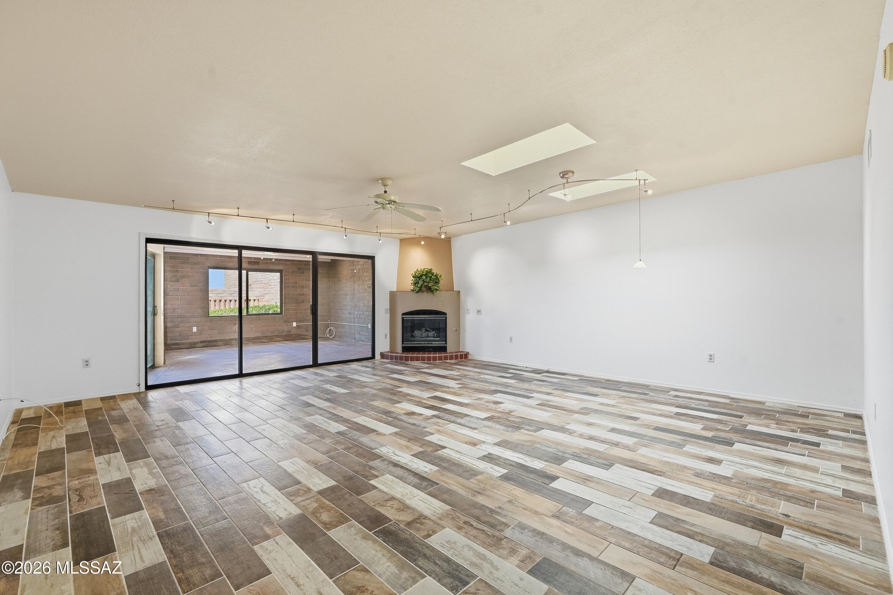 Canoa Hills Townhomes (1-130) - Residential