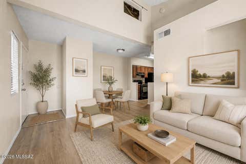 Photo of 1745 E Glenn Street #202, Tucson, AZ 85719 (MLS # 22618705)