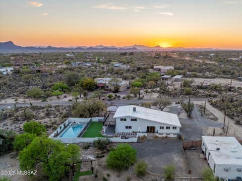 Photo of 10500 N Oldfather Drive, Tucson, AZ 85742 (MLS # 22620517)