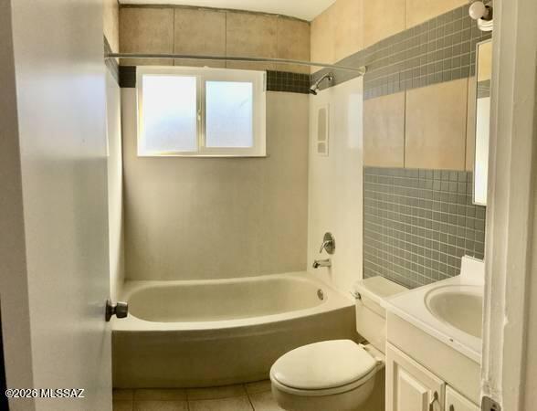 2025-2027 E Monterey Vista