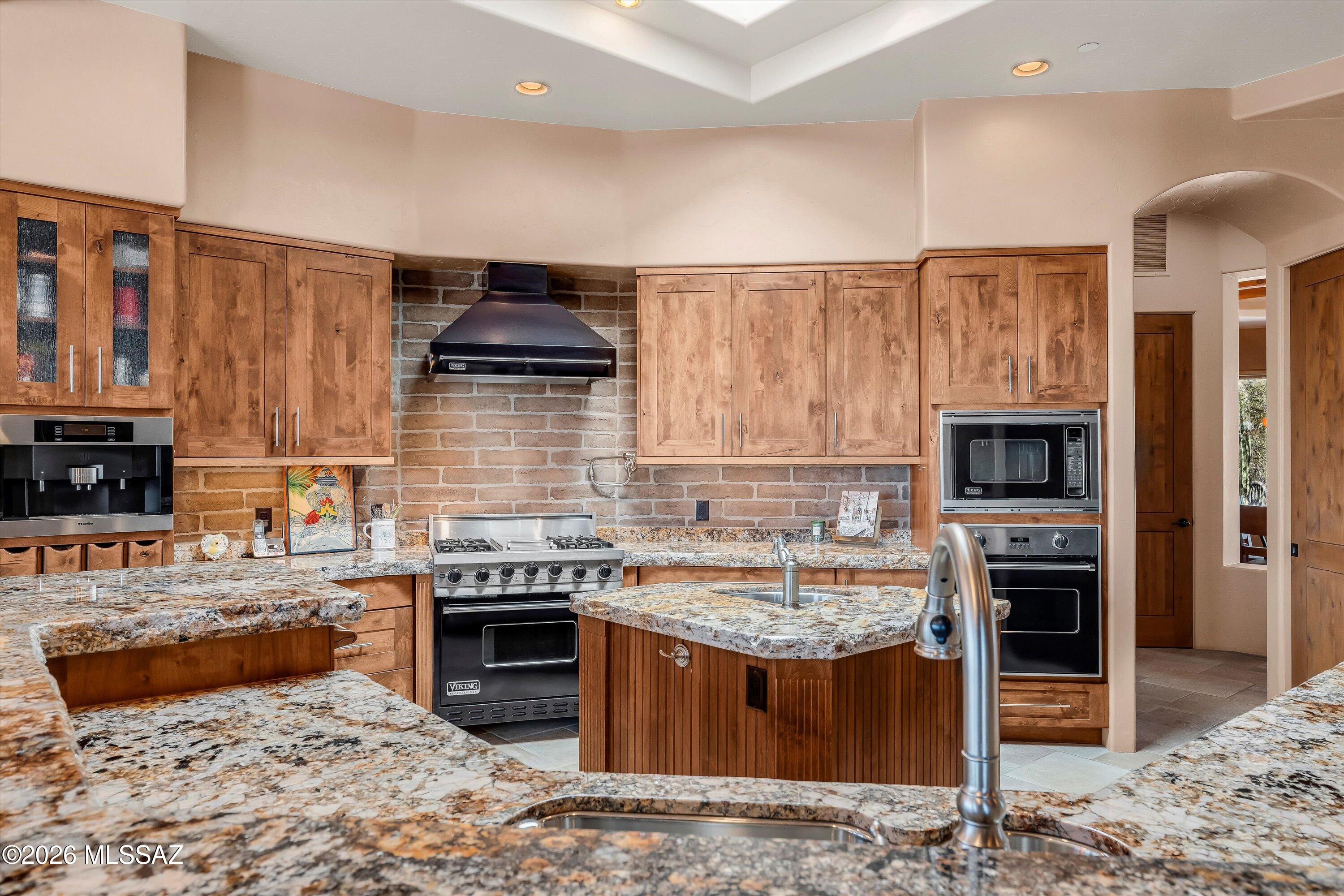 12757 N Sorrel Stallion Place