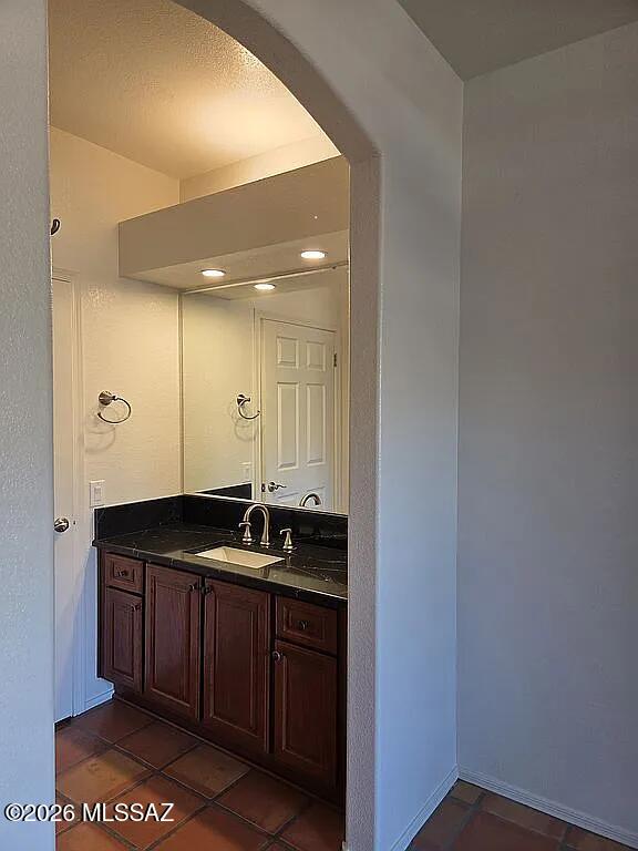 Pinnacle Canyon Condominium - Residential