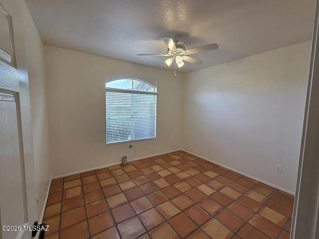 Pinnacle Canyon Condominium - Residential