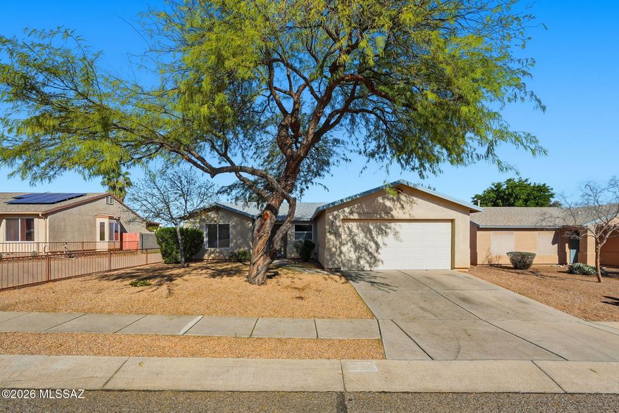 A great opportunity to own a beautiful home at an affordable price. This lovely 3BD, 2 BA home is located in the quiet Fairway Groves Neighborhood on Tucson's East side. Enjoy a large backyard and a screened in patio. Ask about the flooring allowance to customize the bedrooms. Larger lot with great curb appeal.