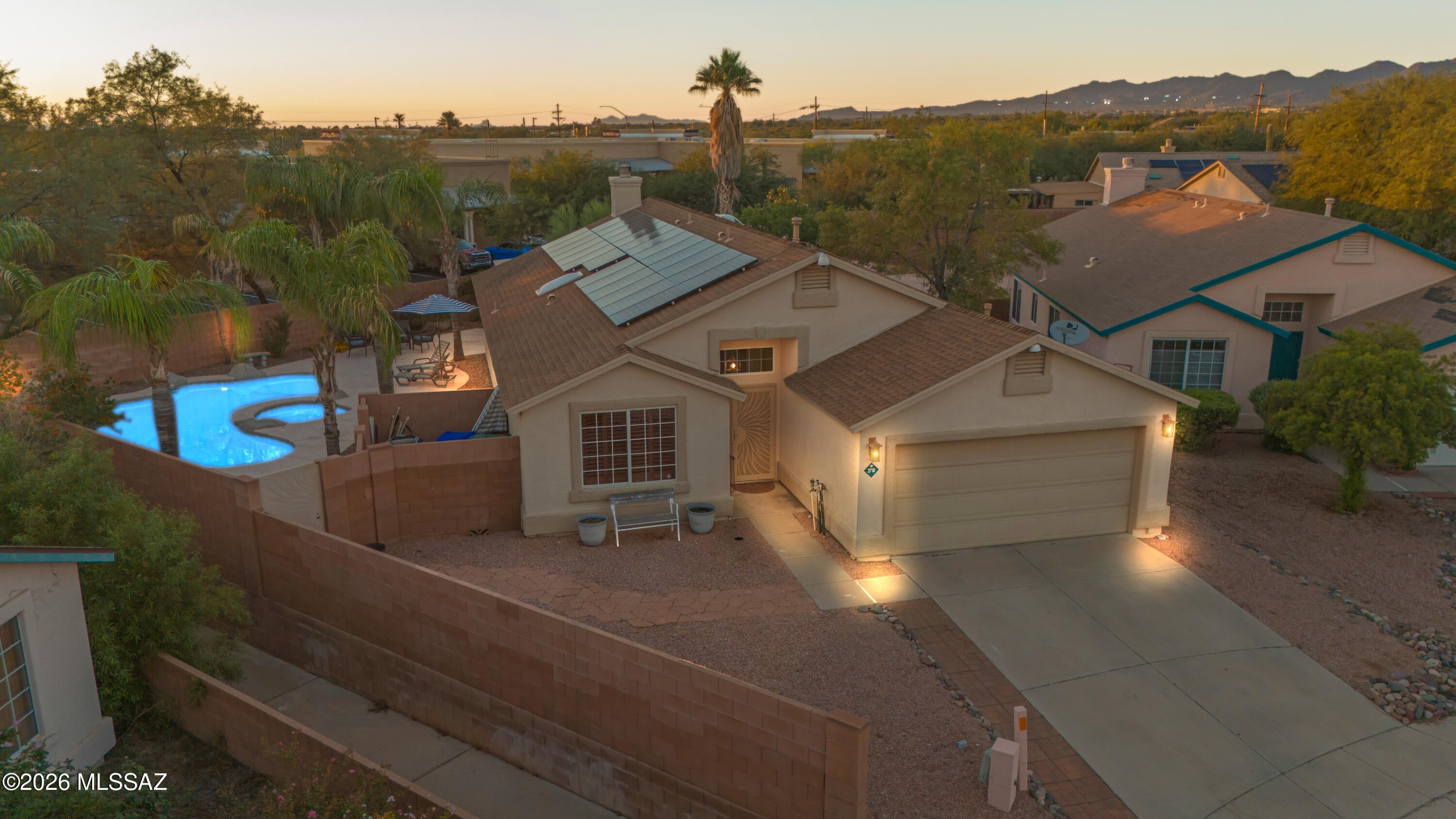 3718 W Sundial Place
