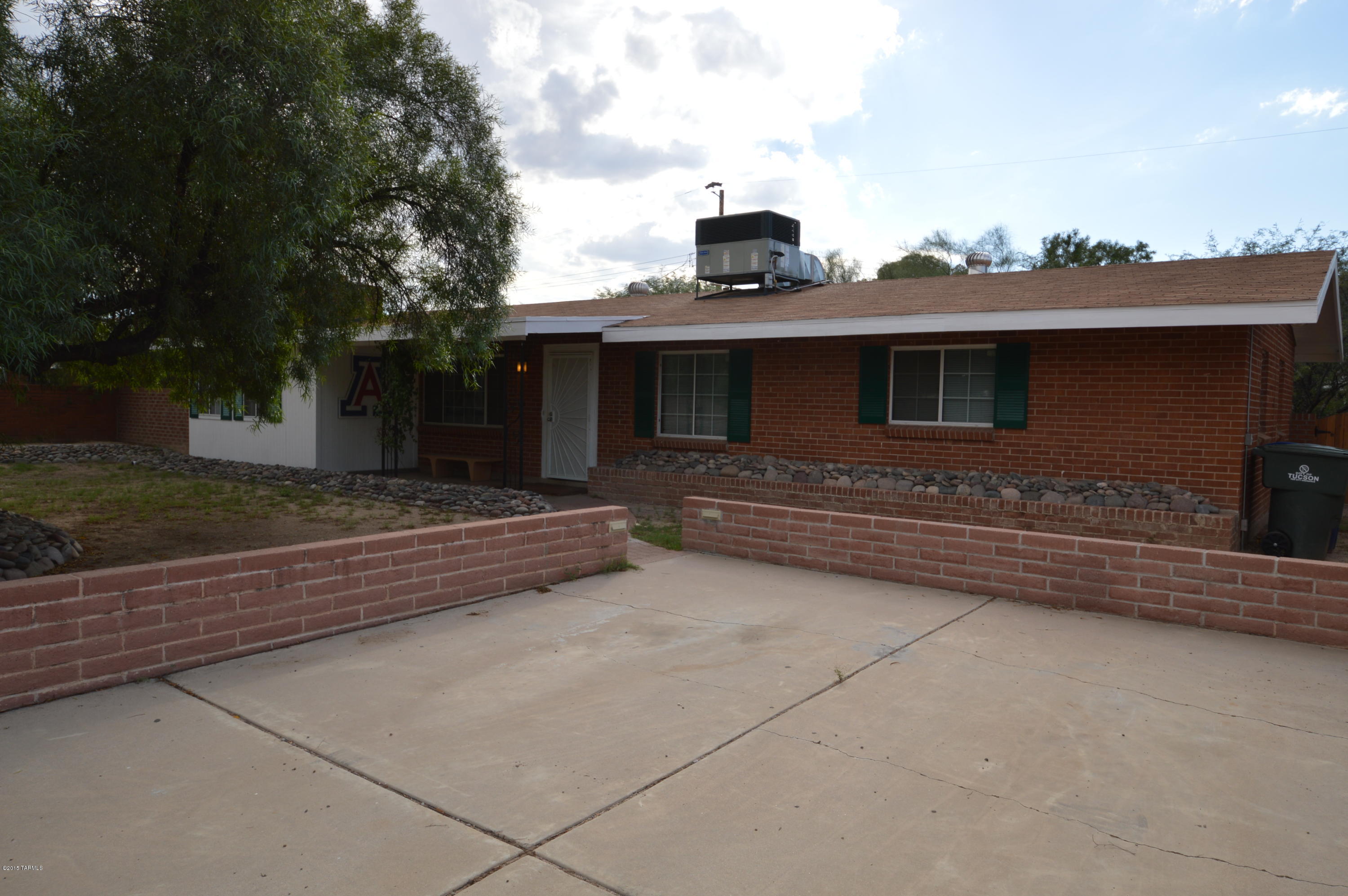 Casas Bonitas - Residential Lease
