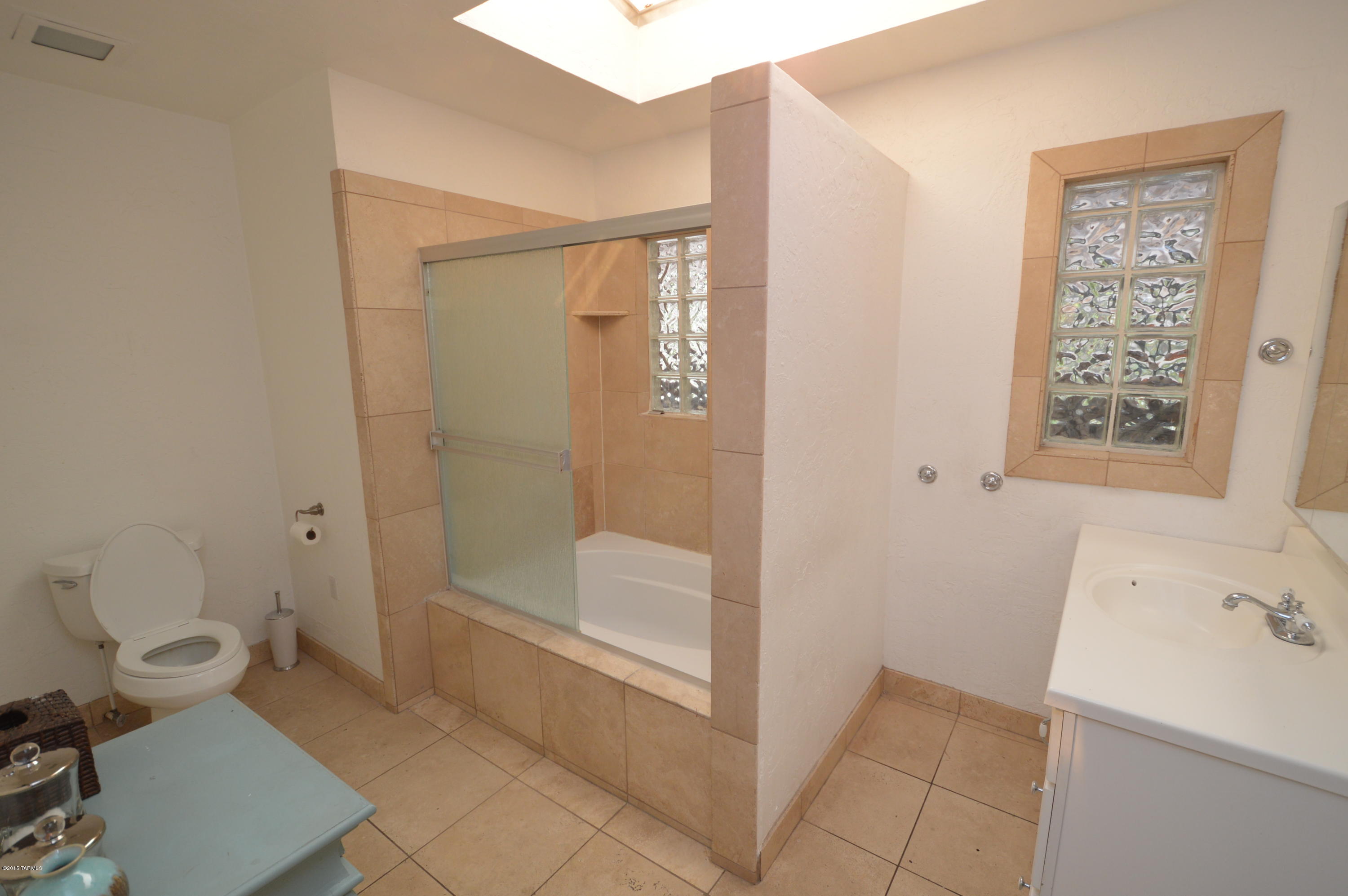 Casas Bonitas - Residential Lease