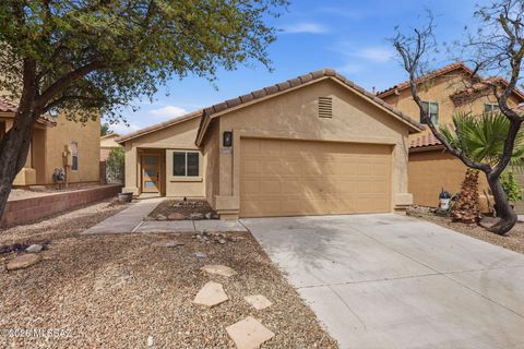 690 W Desert Blossom Drive Green Valley AZ 85614