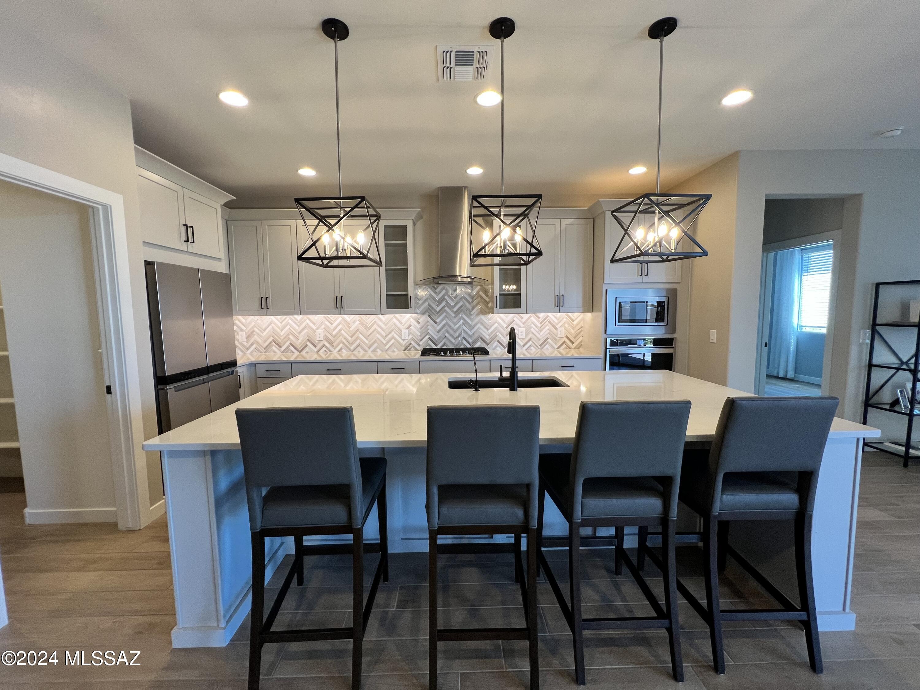 Twin Peaks and Lambert Lane - Residential Lease