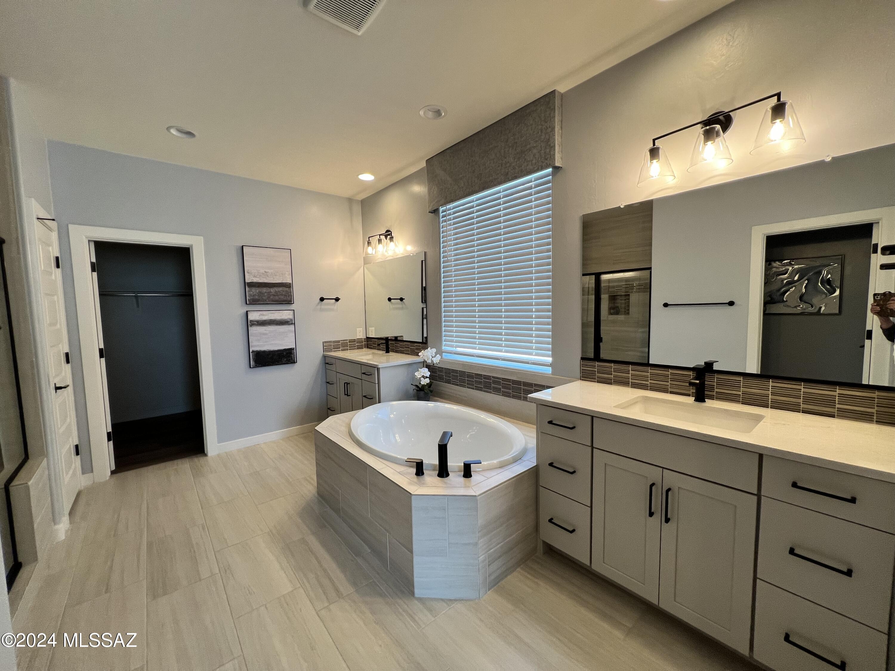 Twin Peaks and Lambert Lane - Residential Lease