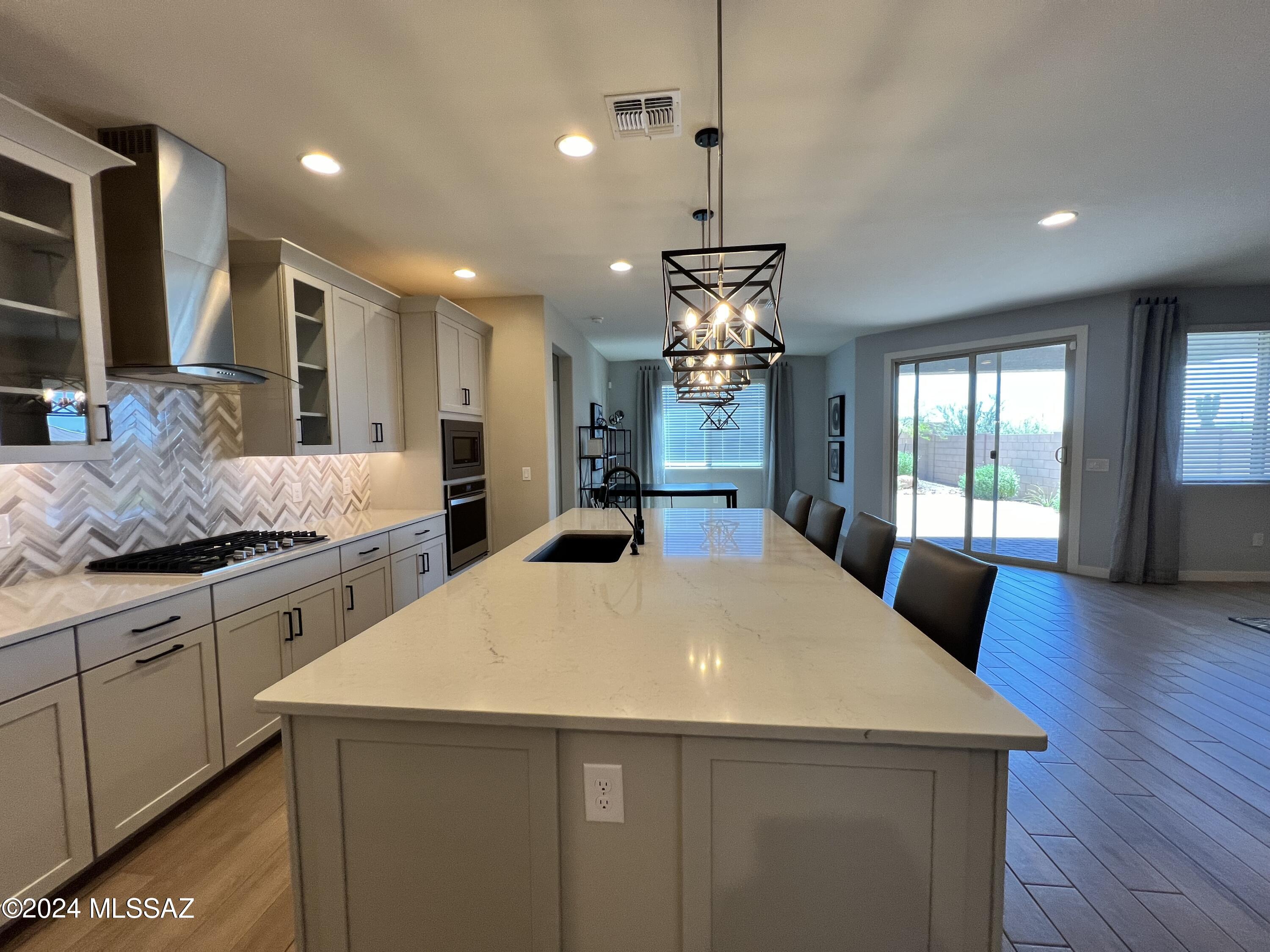 Twin Peaks and Lambert Lane - Residential Lease