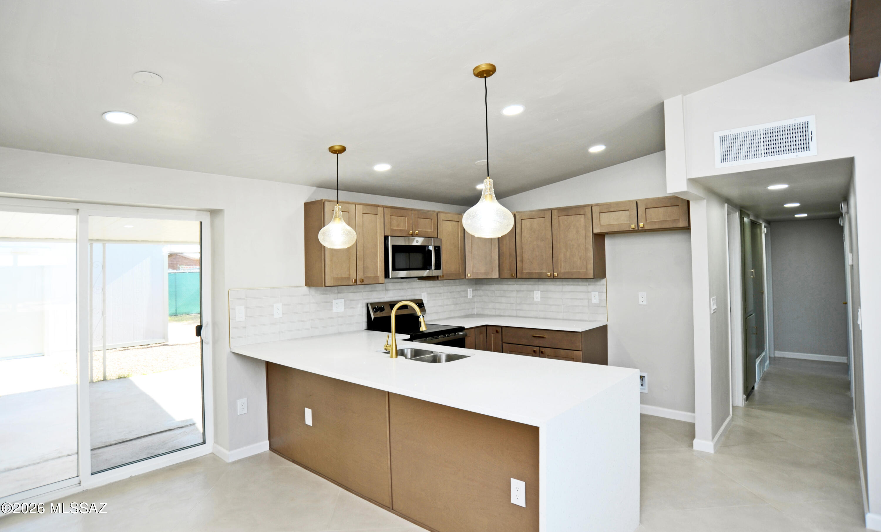 Vista Del Norte - Residential