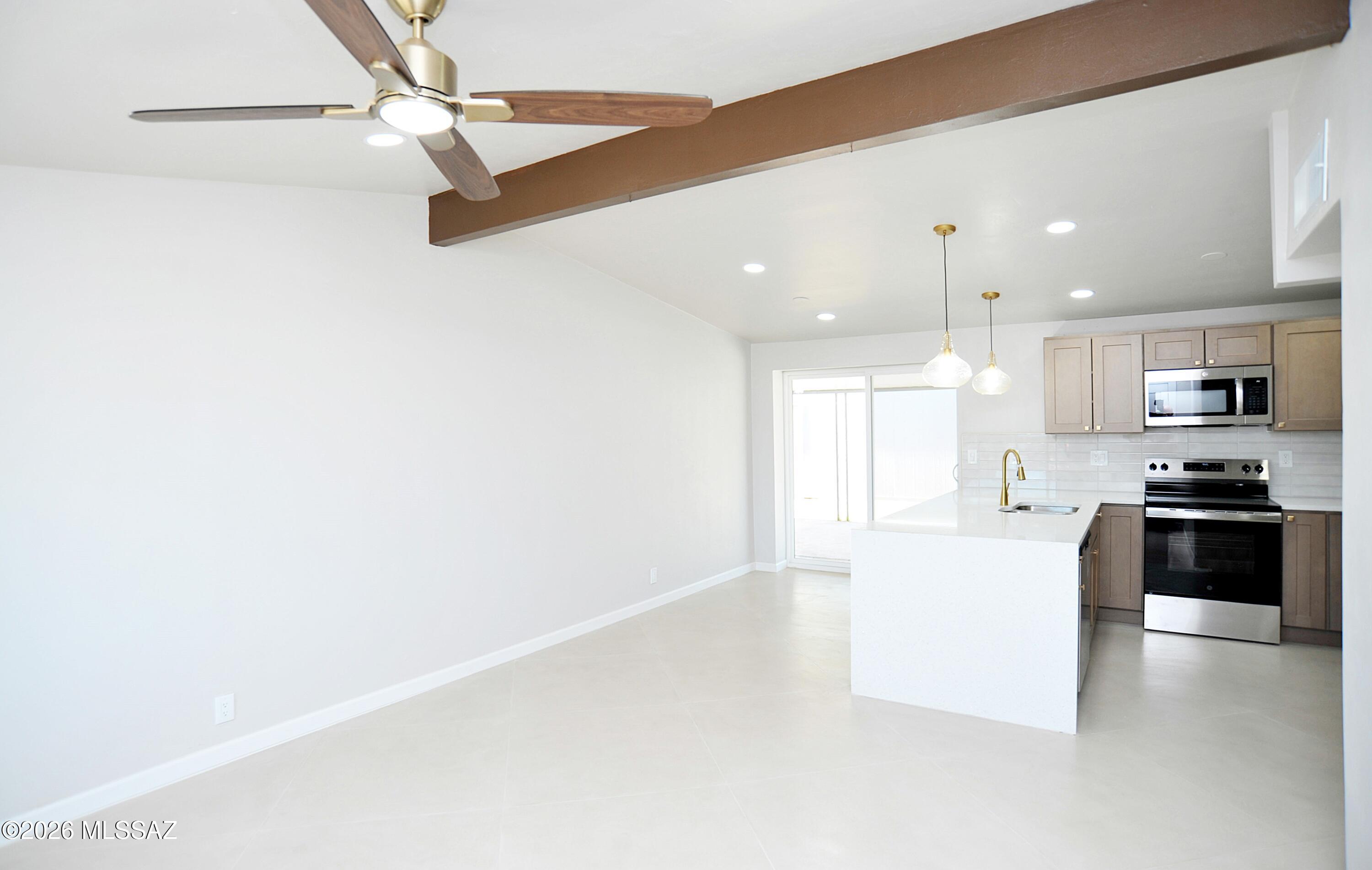 Vista Del Norte - Residential