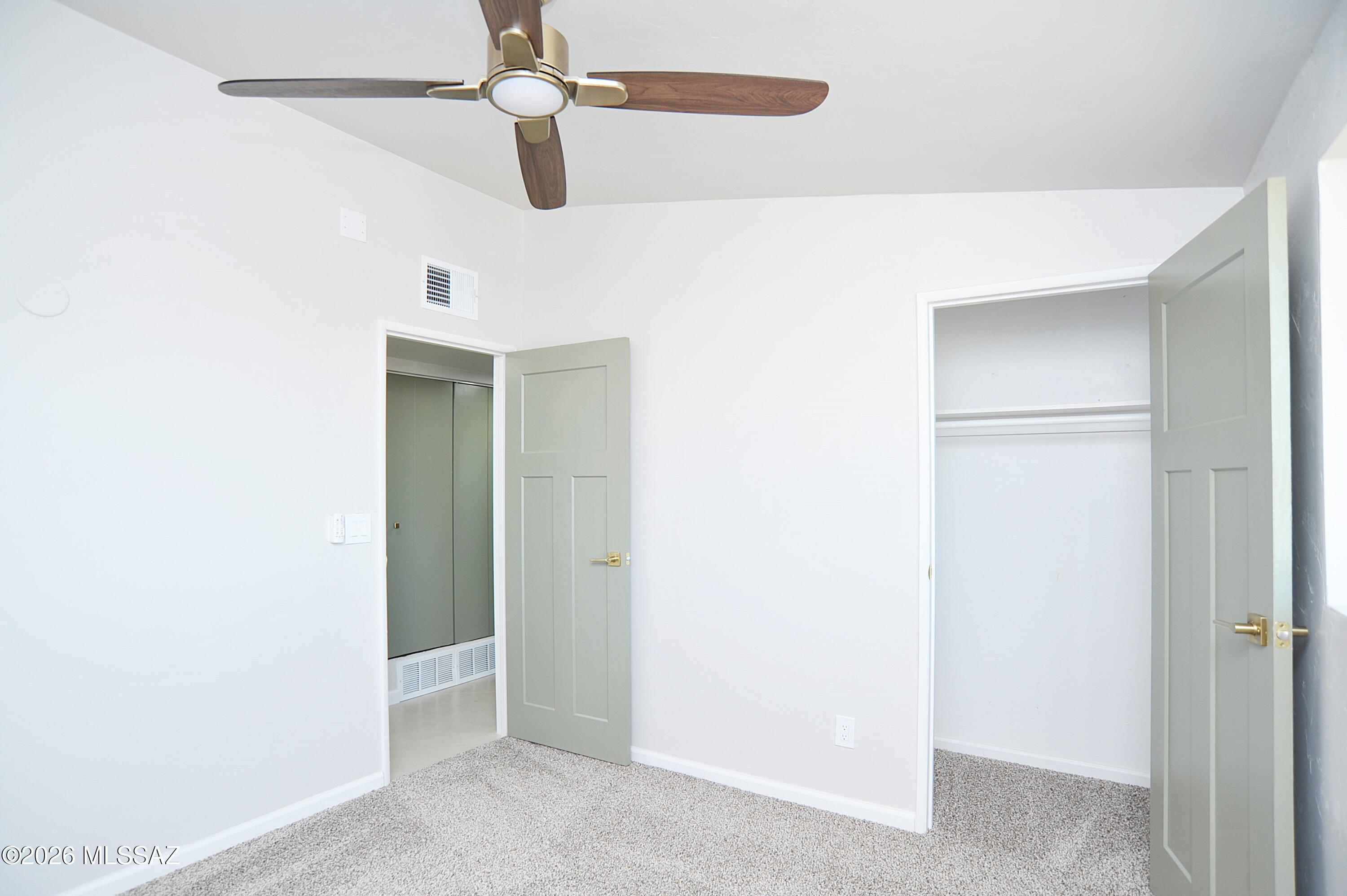 Vista Del Norte - Residential