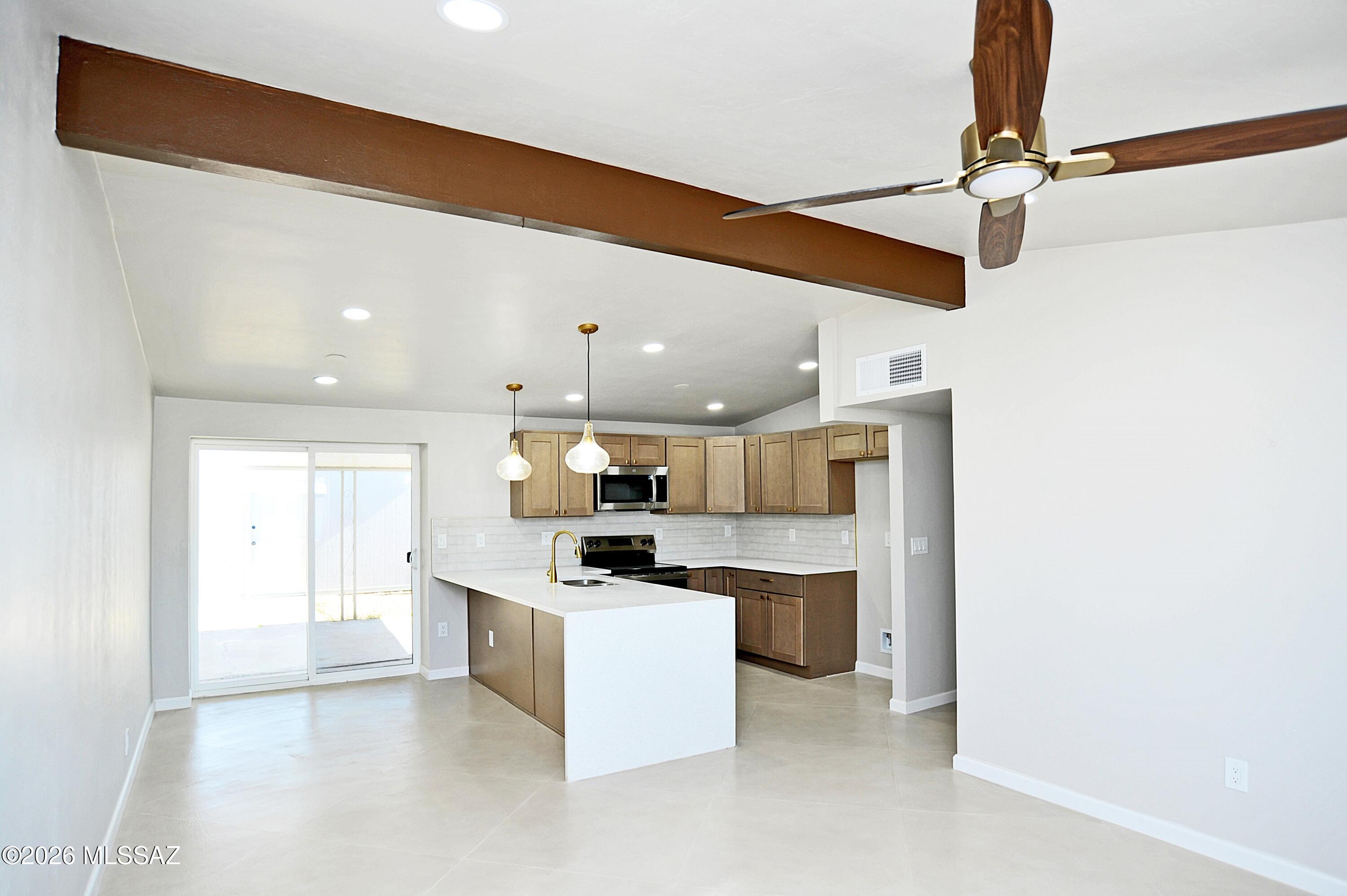 Vista Del Norte - Residential
