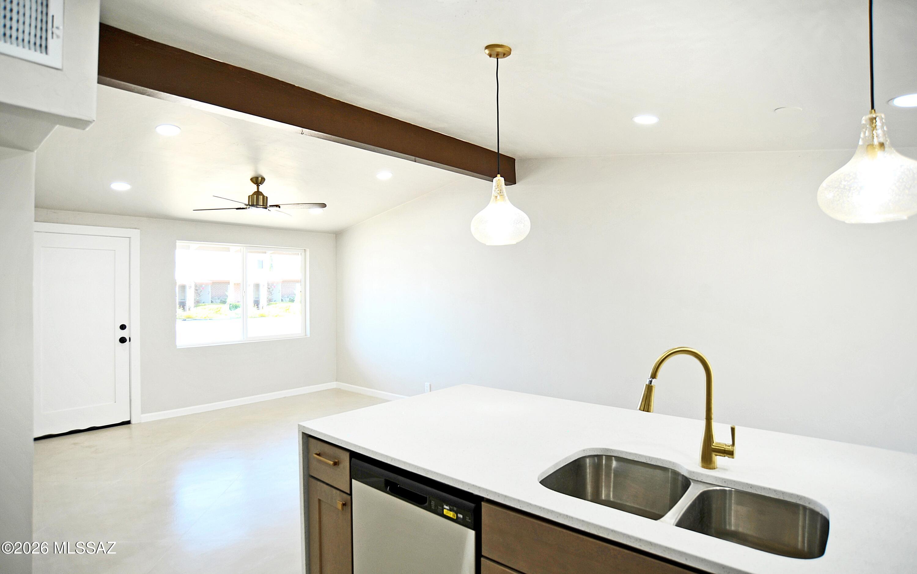Vista Del Norte - Residential