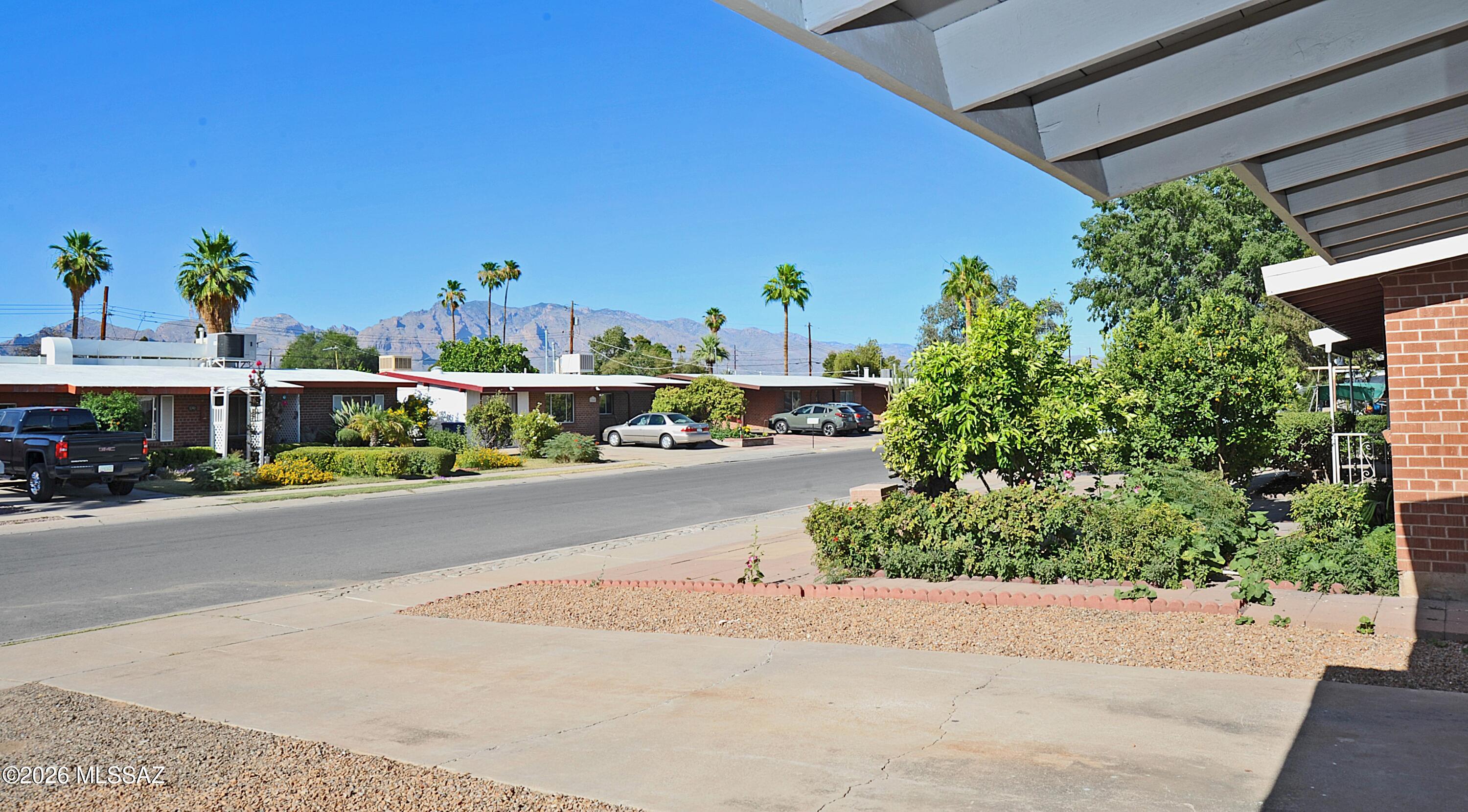 Vista Del Norte - Residential