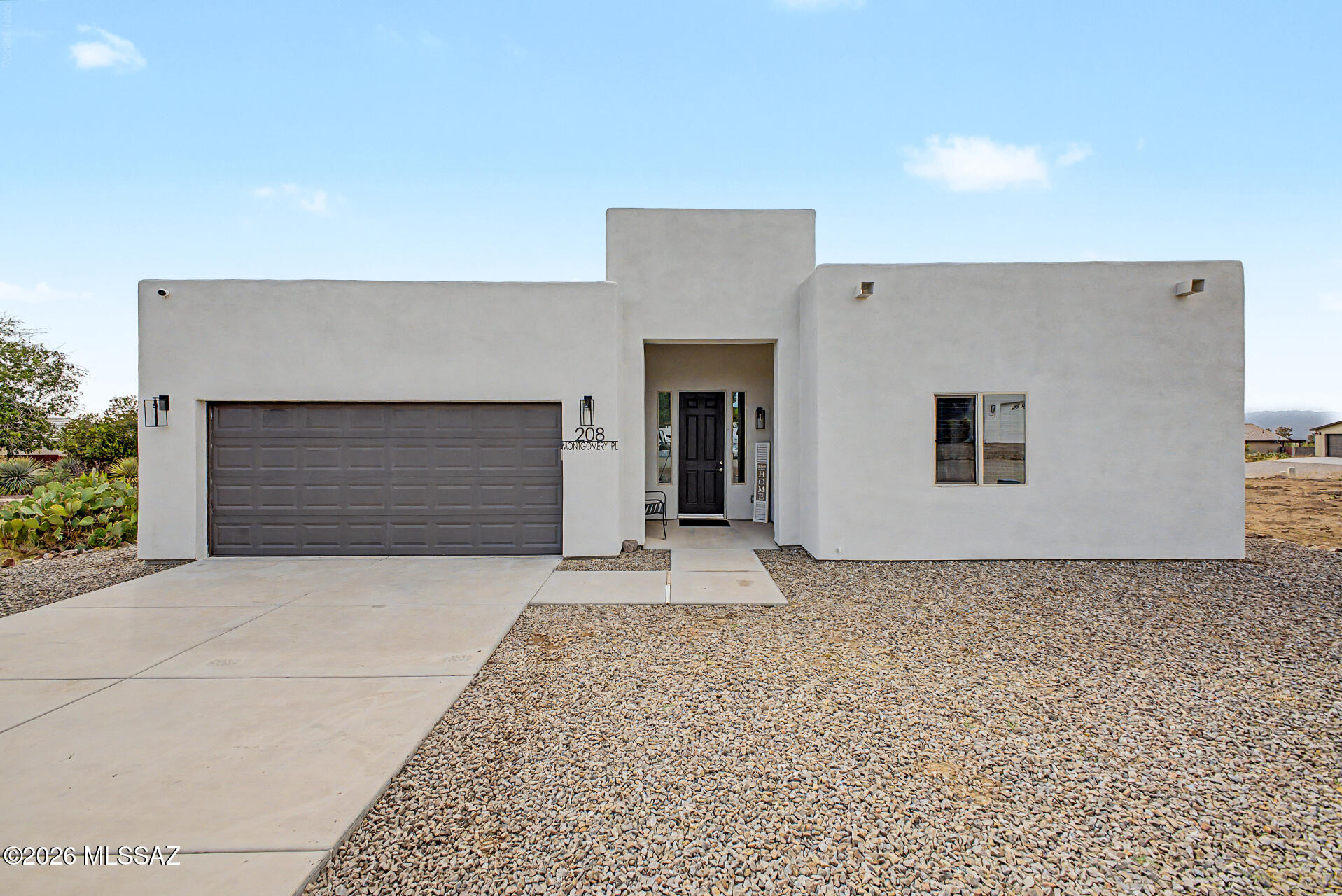 Photo 1 of 39 — 208 S Montgomery Place, Corona de Tucson, AZ 85641