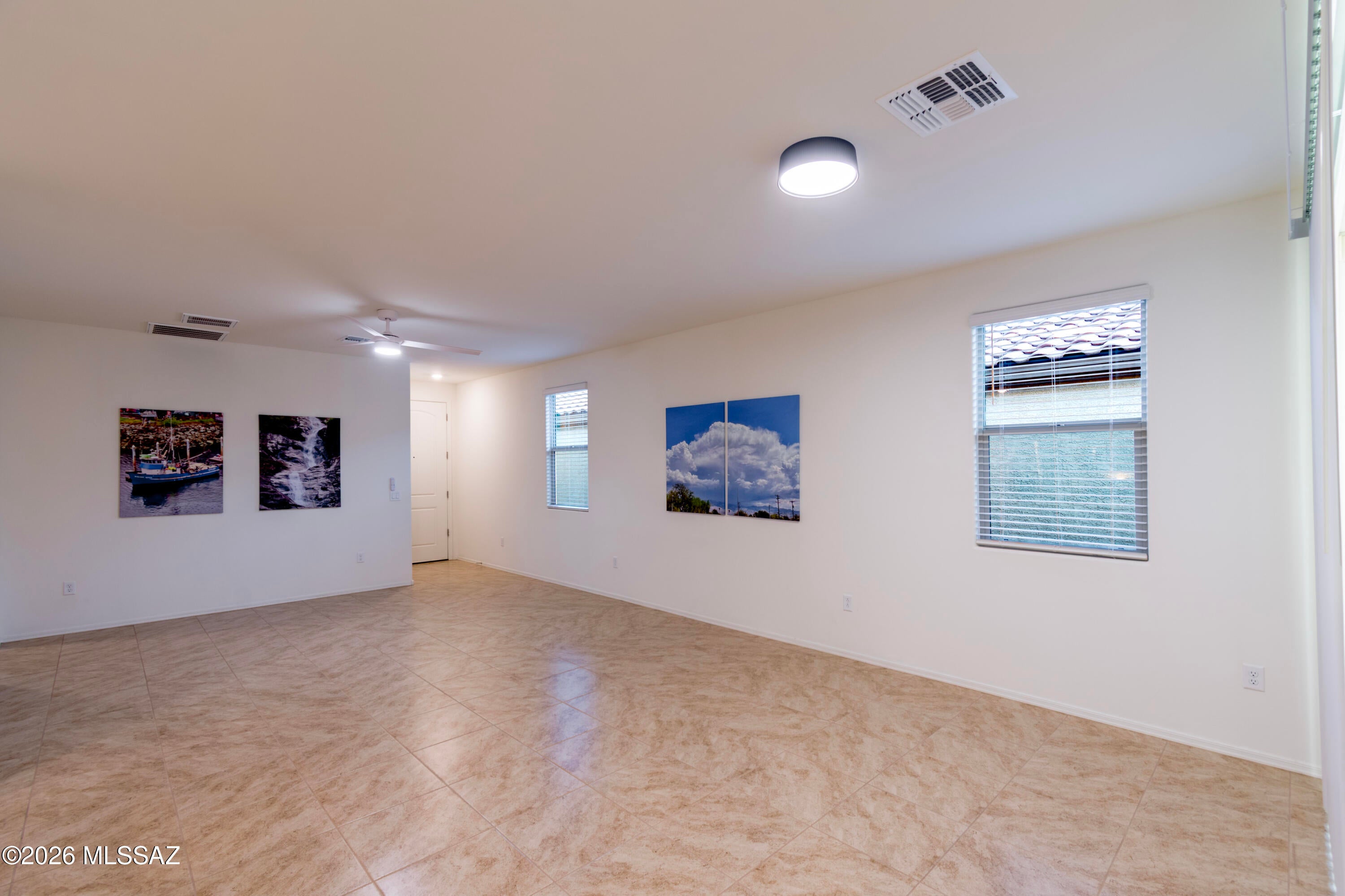 9239 N Peridot Vista Avenue