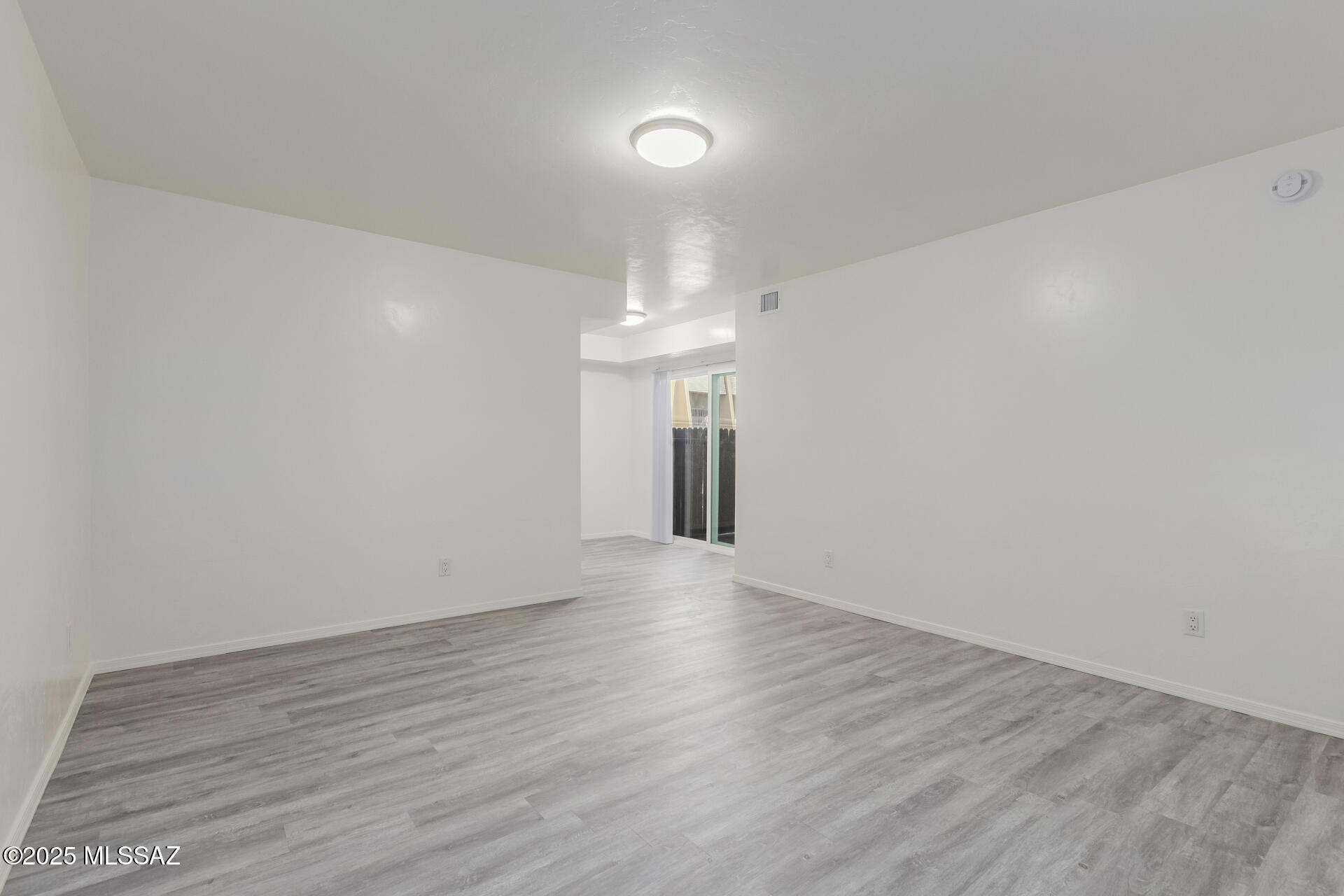 1620 N Wilmot Road UNIT E147