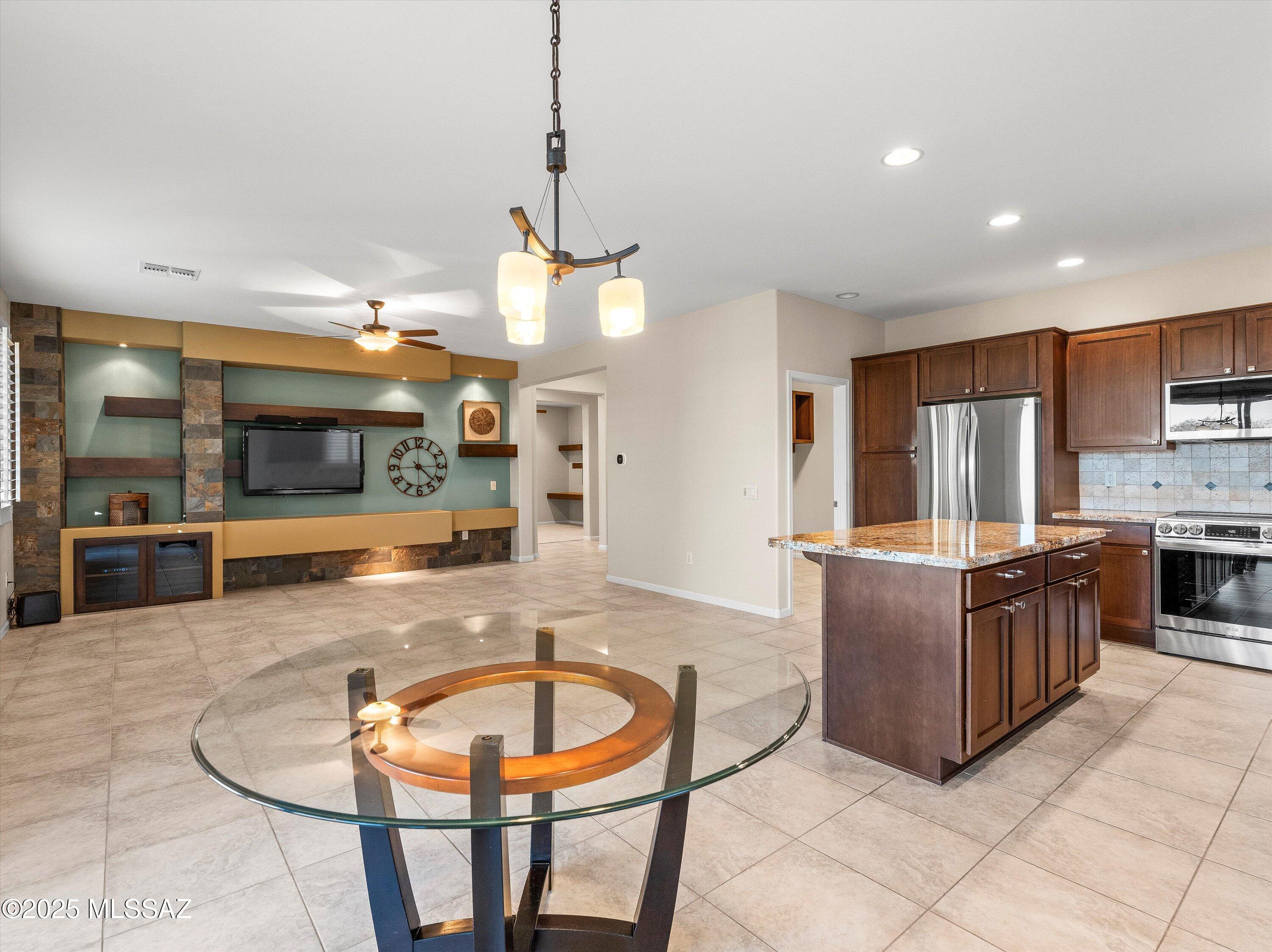 Saddlebrooke Ranch - Residential