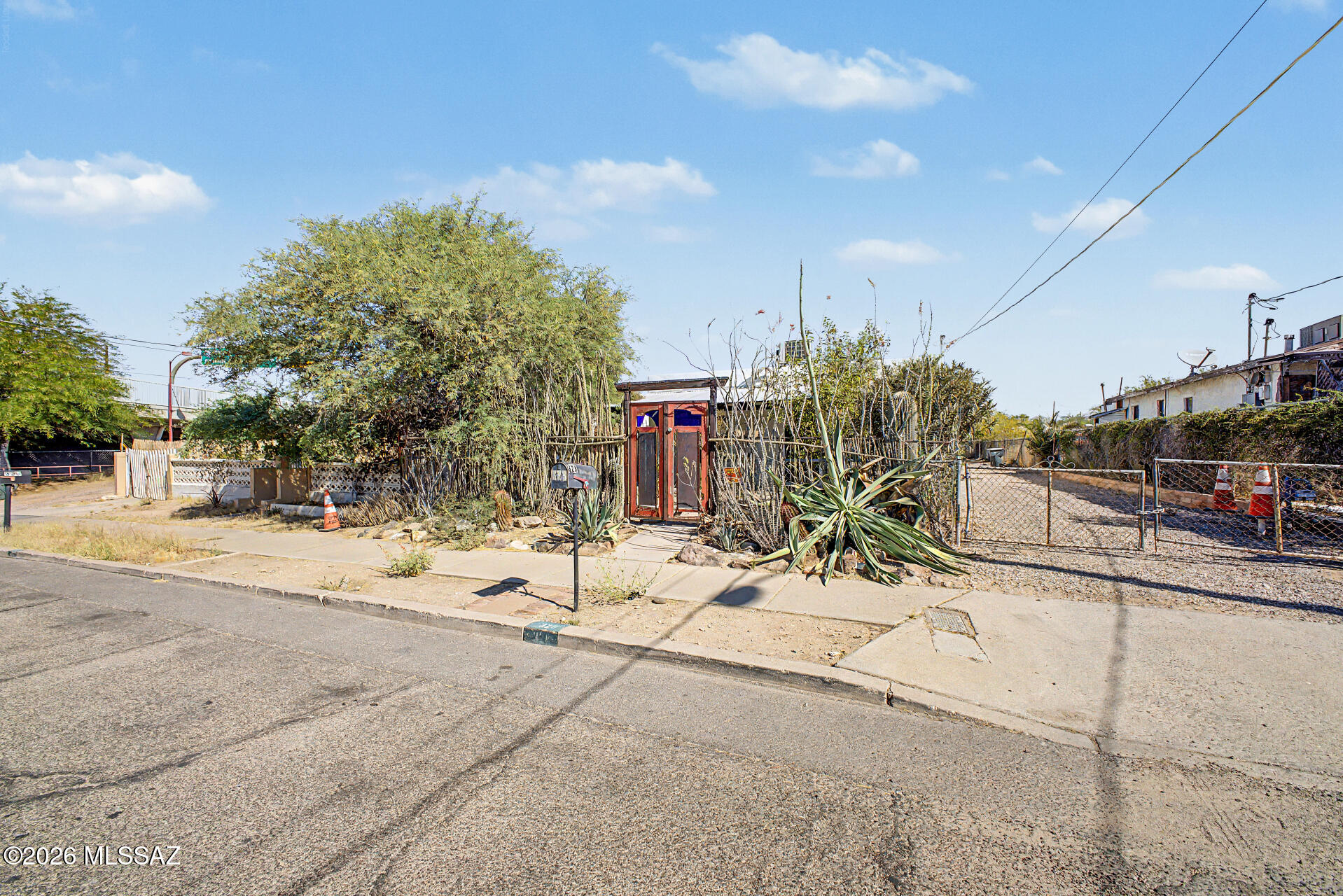328 W 38th Street