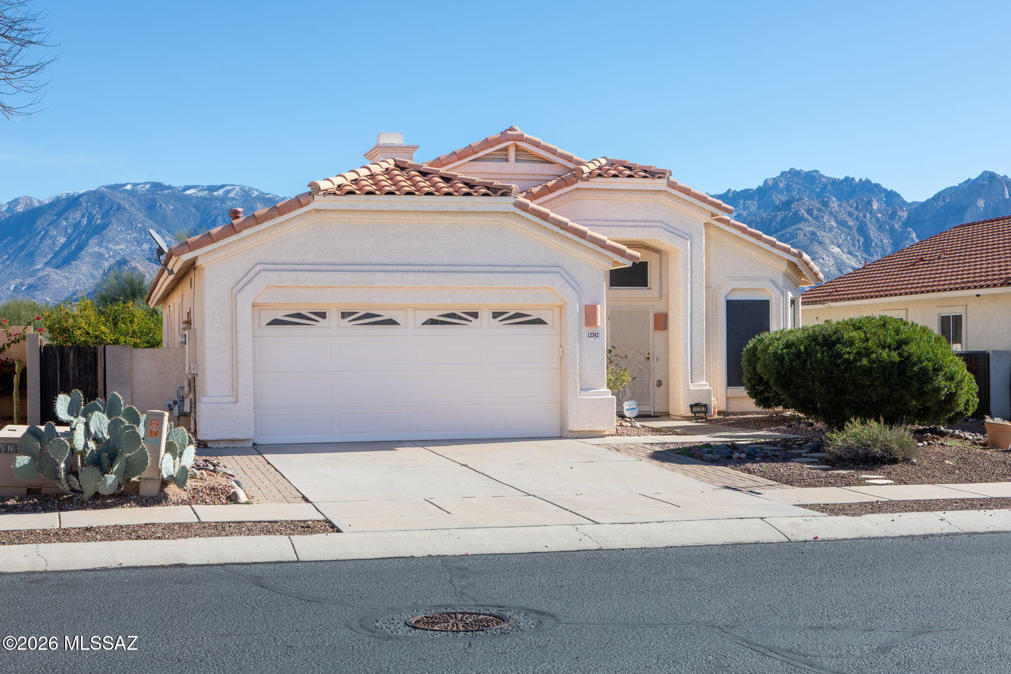 12242 N New Dawn Avenue