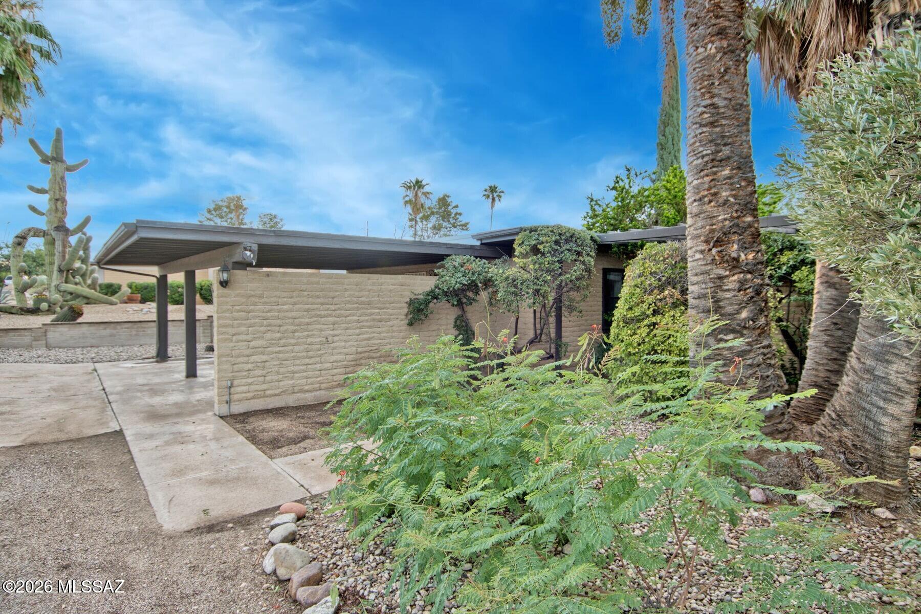 8700 E Placita Playa Avenue